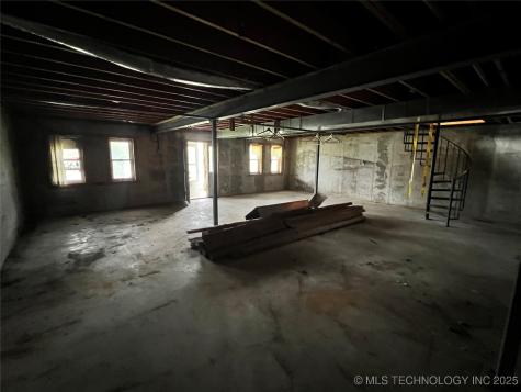 18101 S 641 Road Wyandotte OK 74370