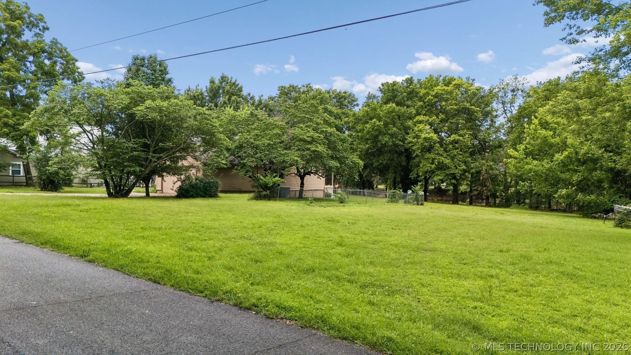 S Boston Avenue Ketchum OK 74349