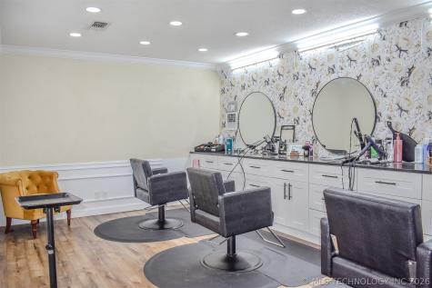 208 SW 3rd Street Antlers OK 74523