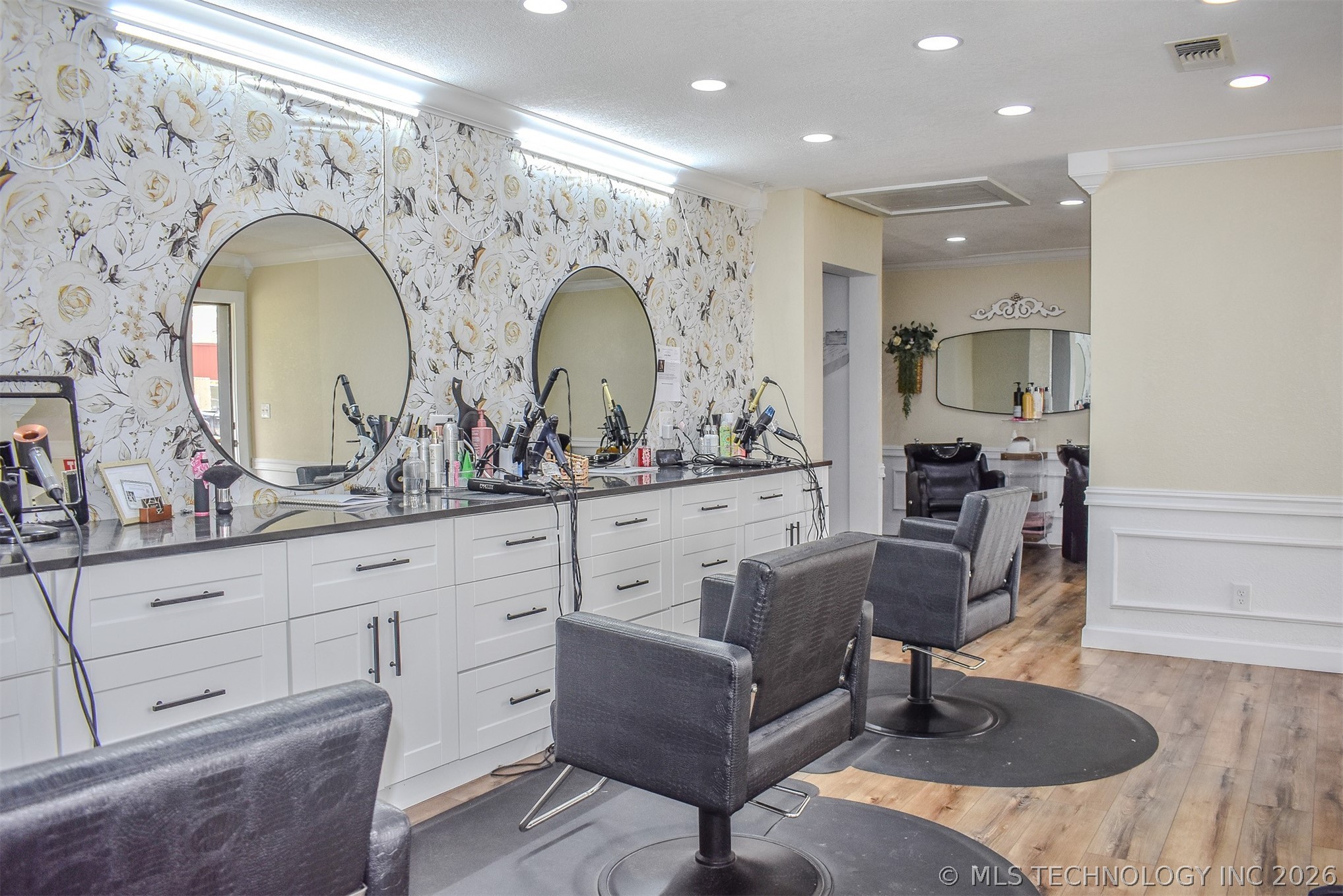 208 SW 3rd Street Antlers OK 74523