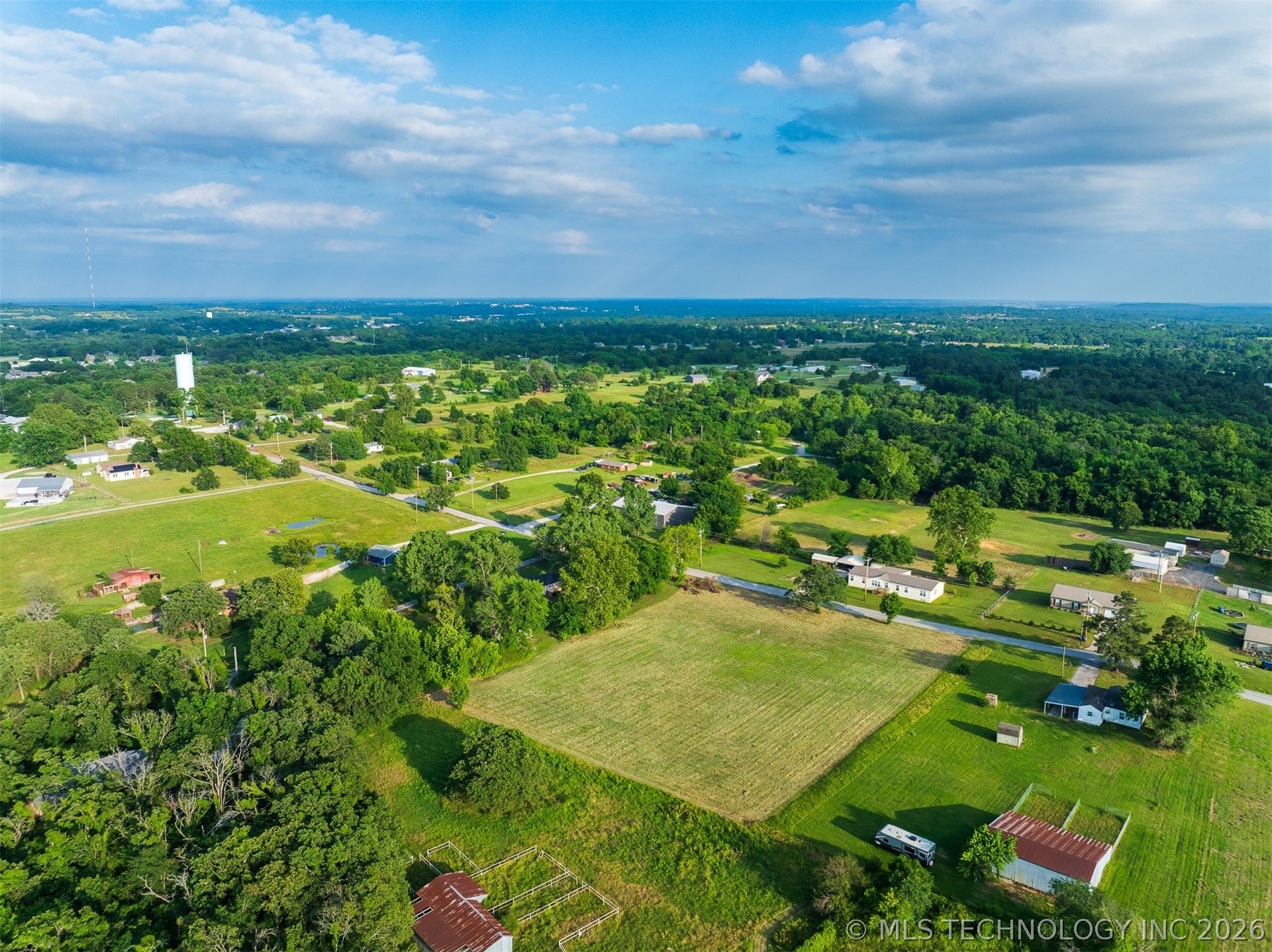 2 E 121st Street Coweta OK 74429