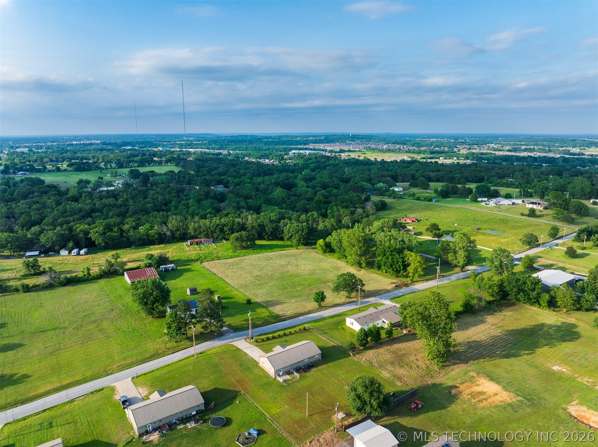 2 E 121st Street Coweta OK 74429