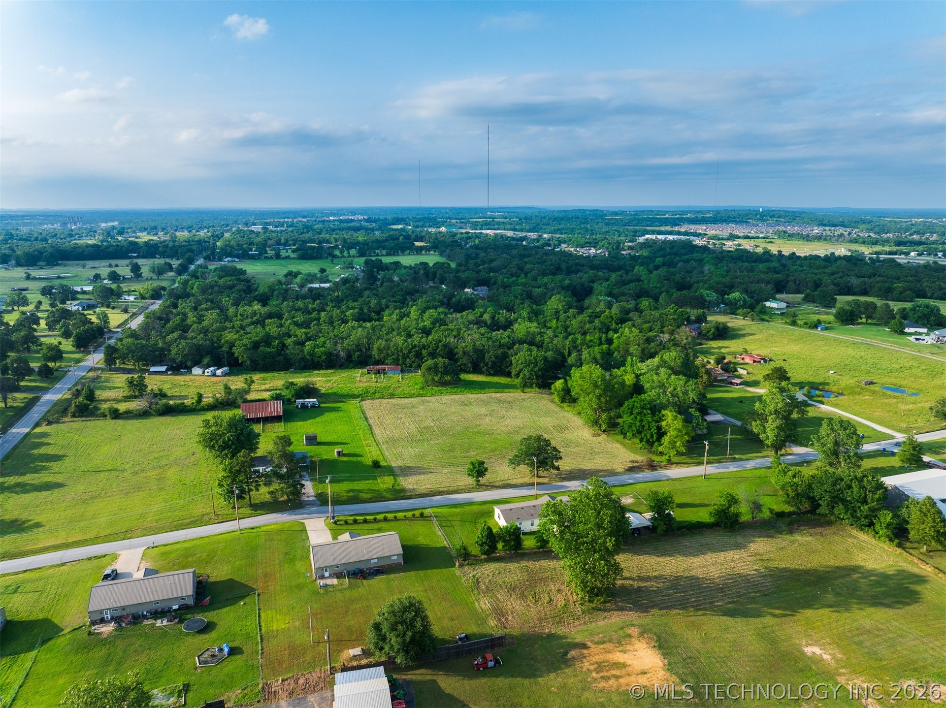 2 E 121st Street Coweta OK 74429
