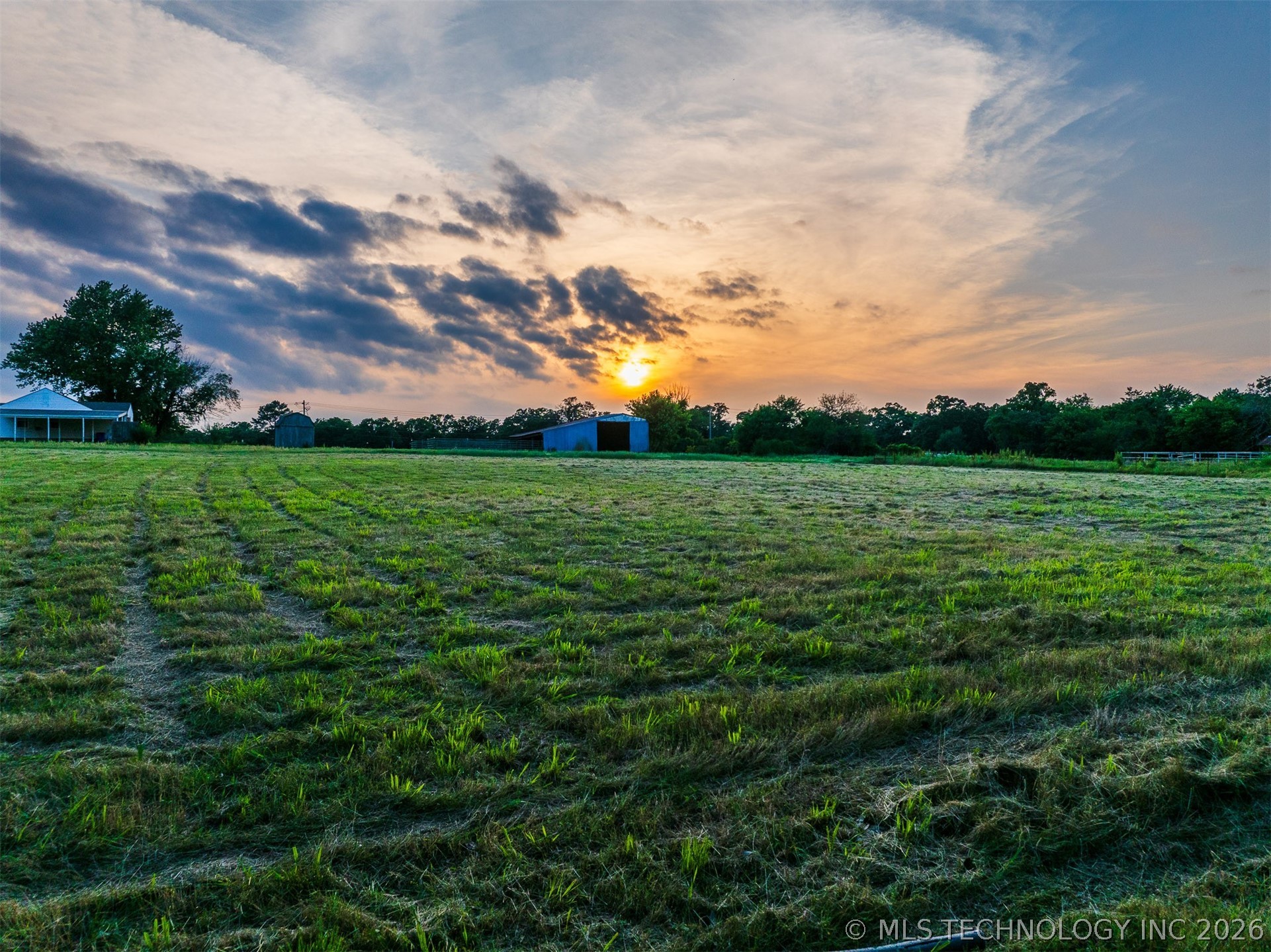 2 E 121st Street Coweta OK 74429
