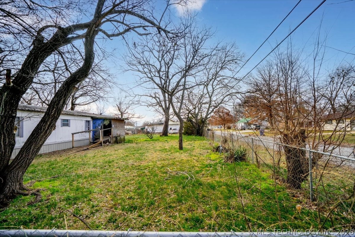 1 W Ross Street Locust Grove OK 74352