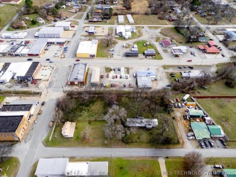 1 W Ross Street Locust Grove OK 74352