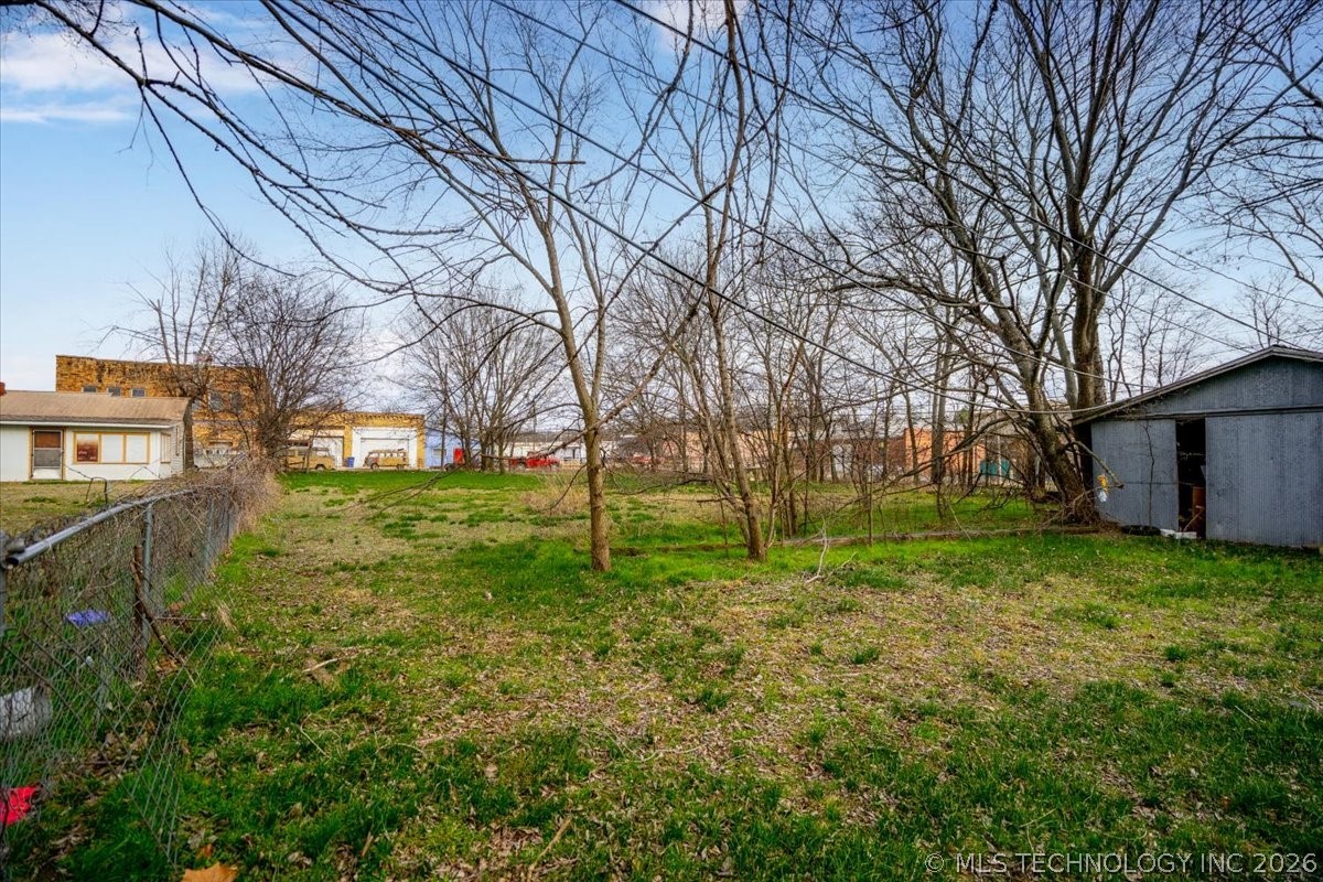 1 W Ross Street Locust Grove OK 74352