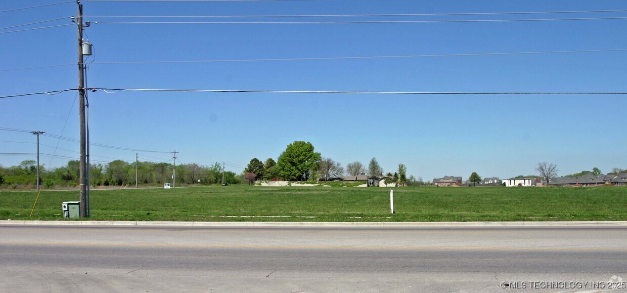 9001 S Garnett Road Broken Arrow OK 74012