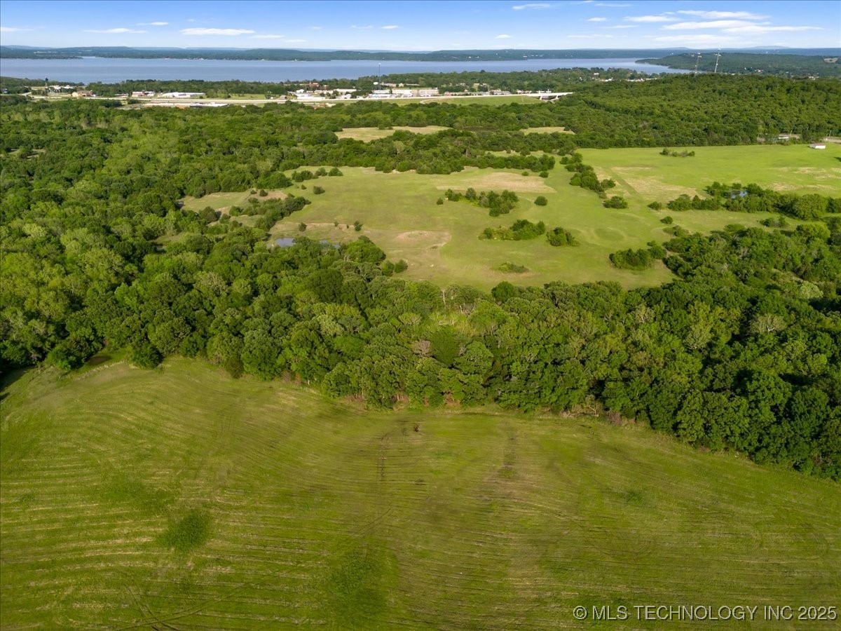 32 E Coon Creek Eufaula OK 74432