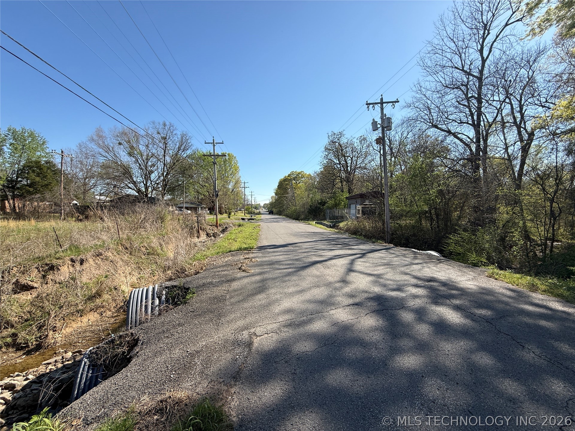 32 E Coon Creek Eufaula OK 74432