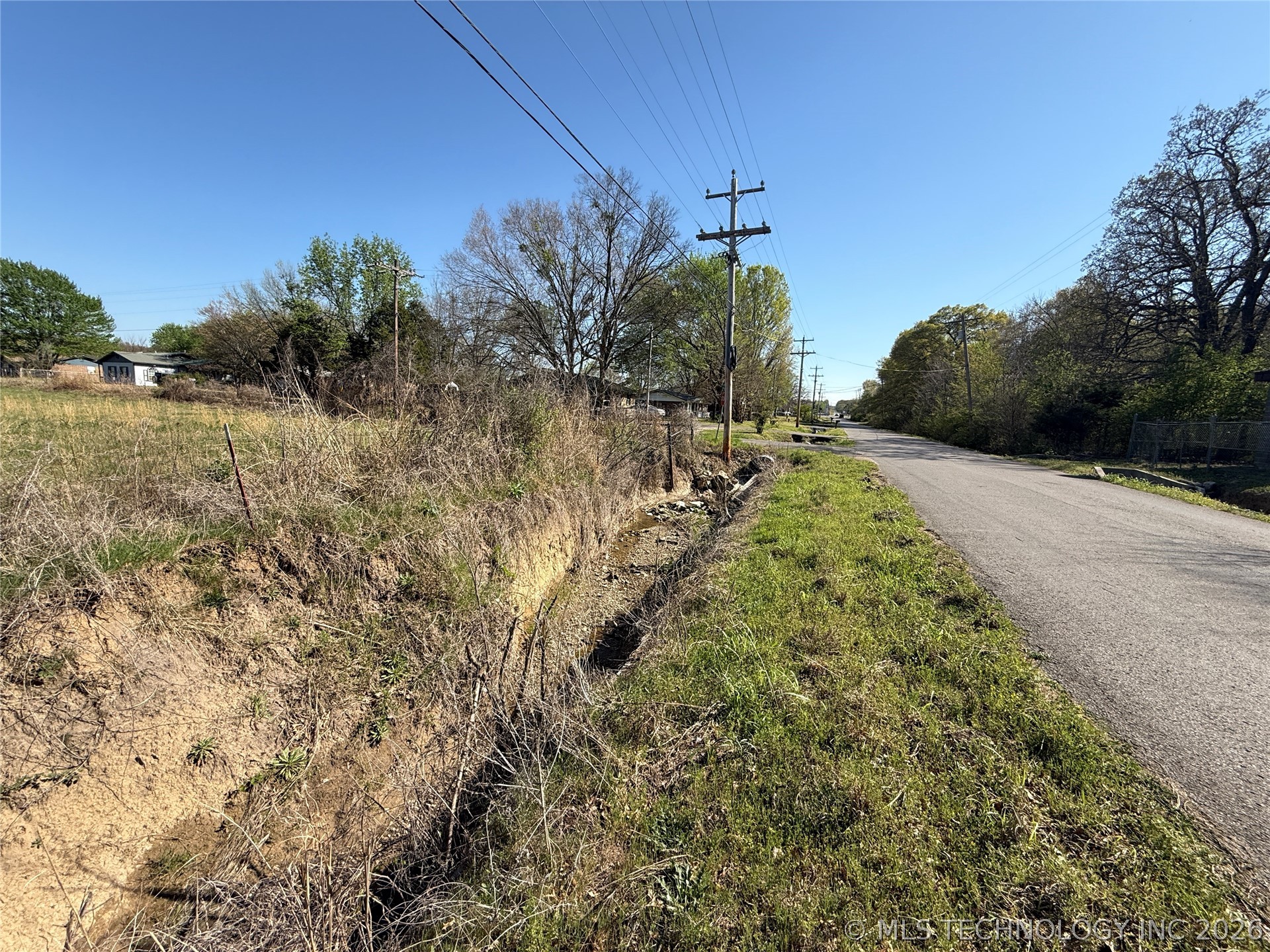 32 E Coon Creek Eufaula OK 74432