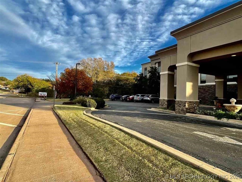 717 E Hall Of Fame Avenue Cushing OK 74075
