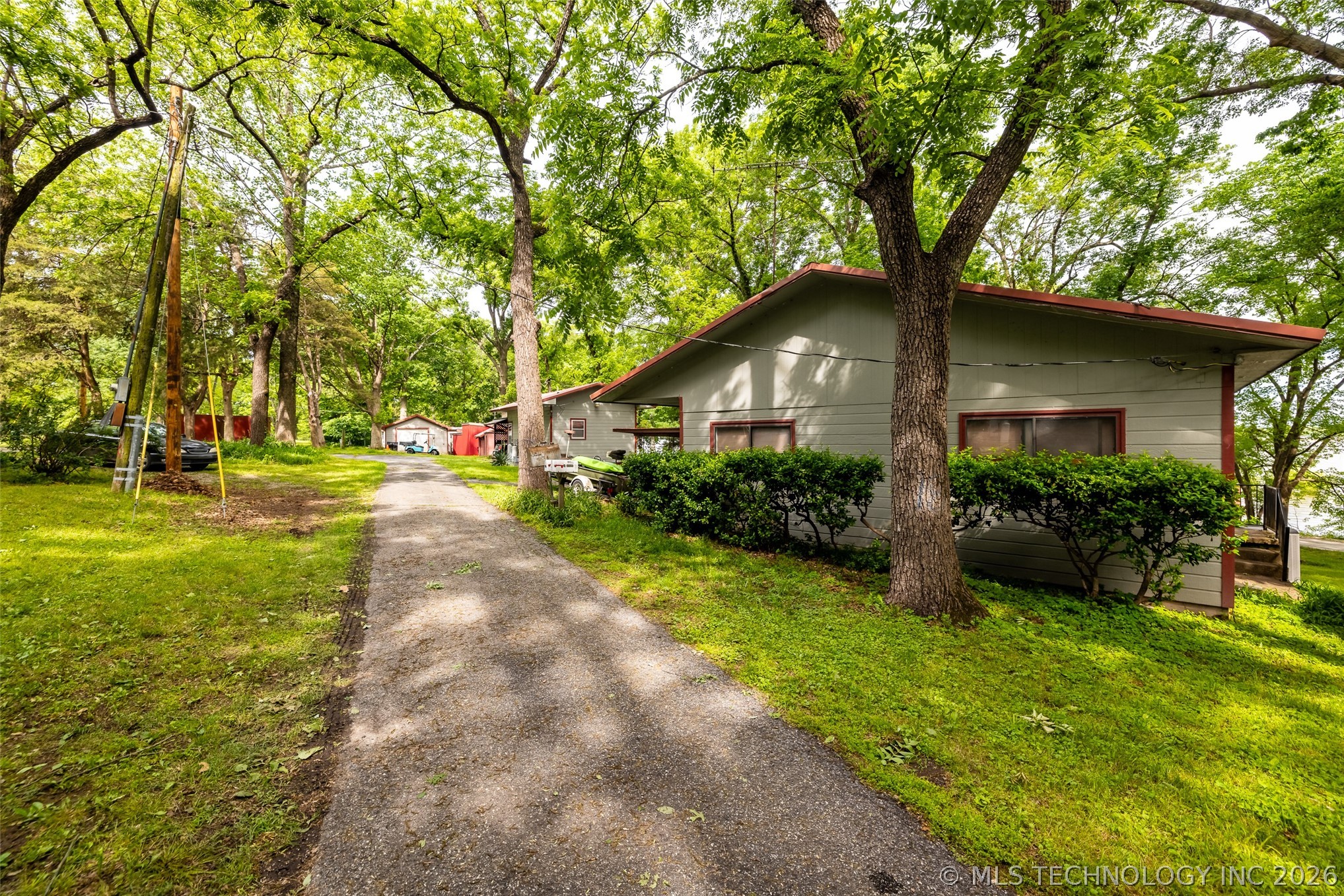 60801 E 265 Court Grove OK 74344
