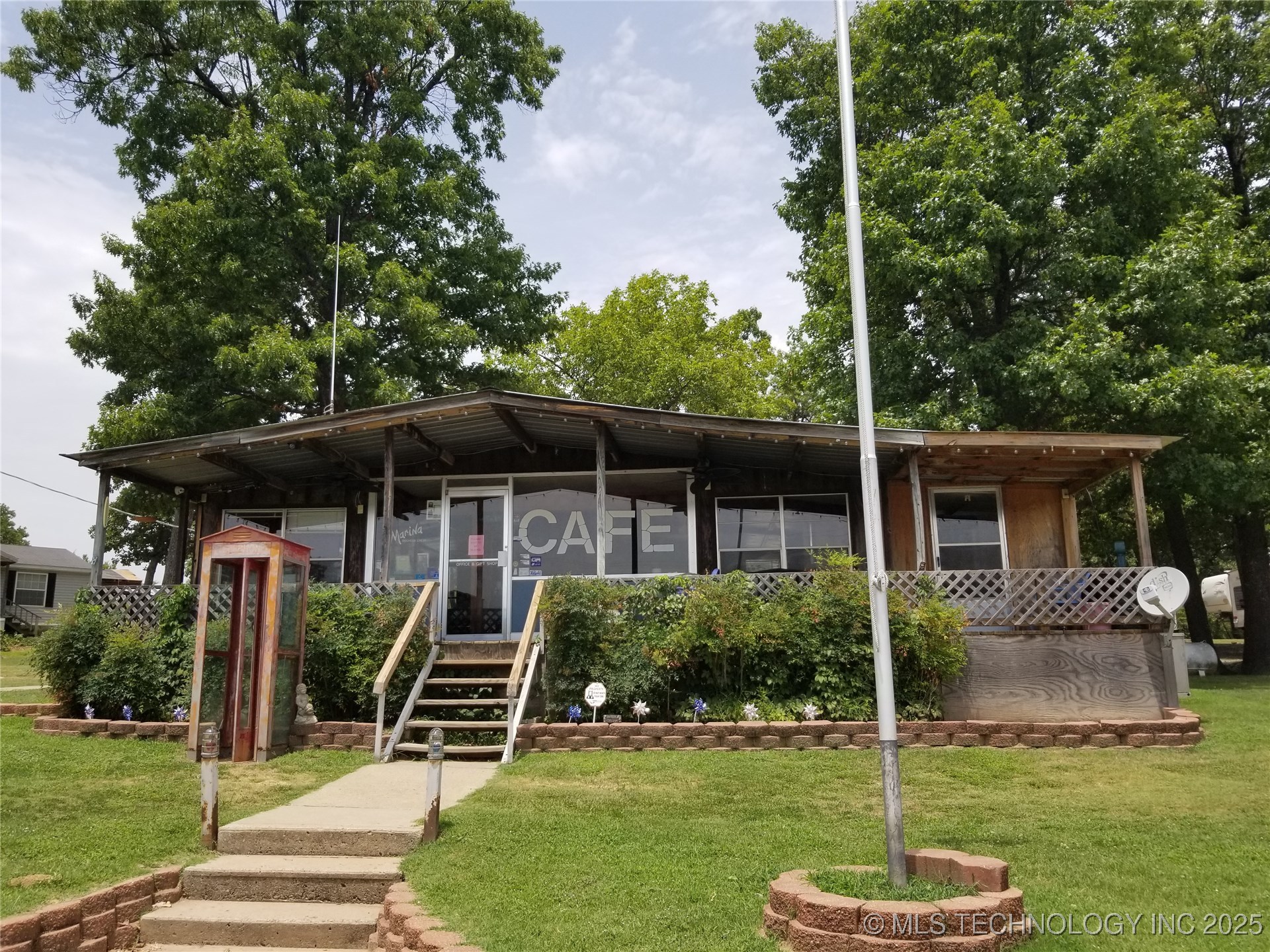 66 Edge Water Road Eufaula OK 74432