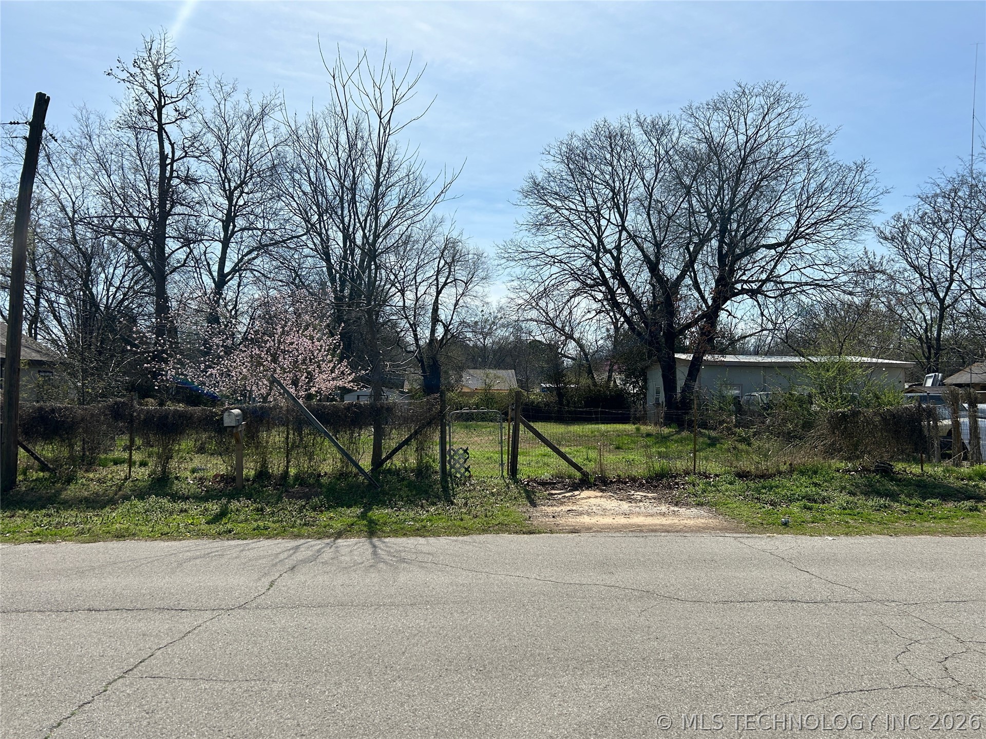 405 Earl Street Tahlequah OK 74464