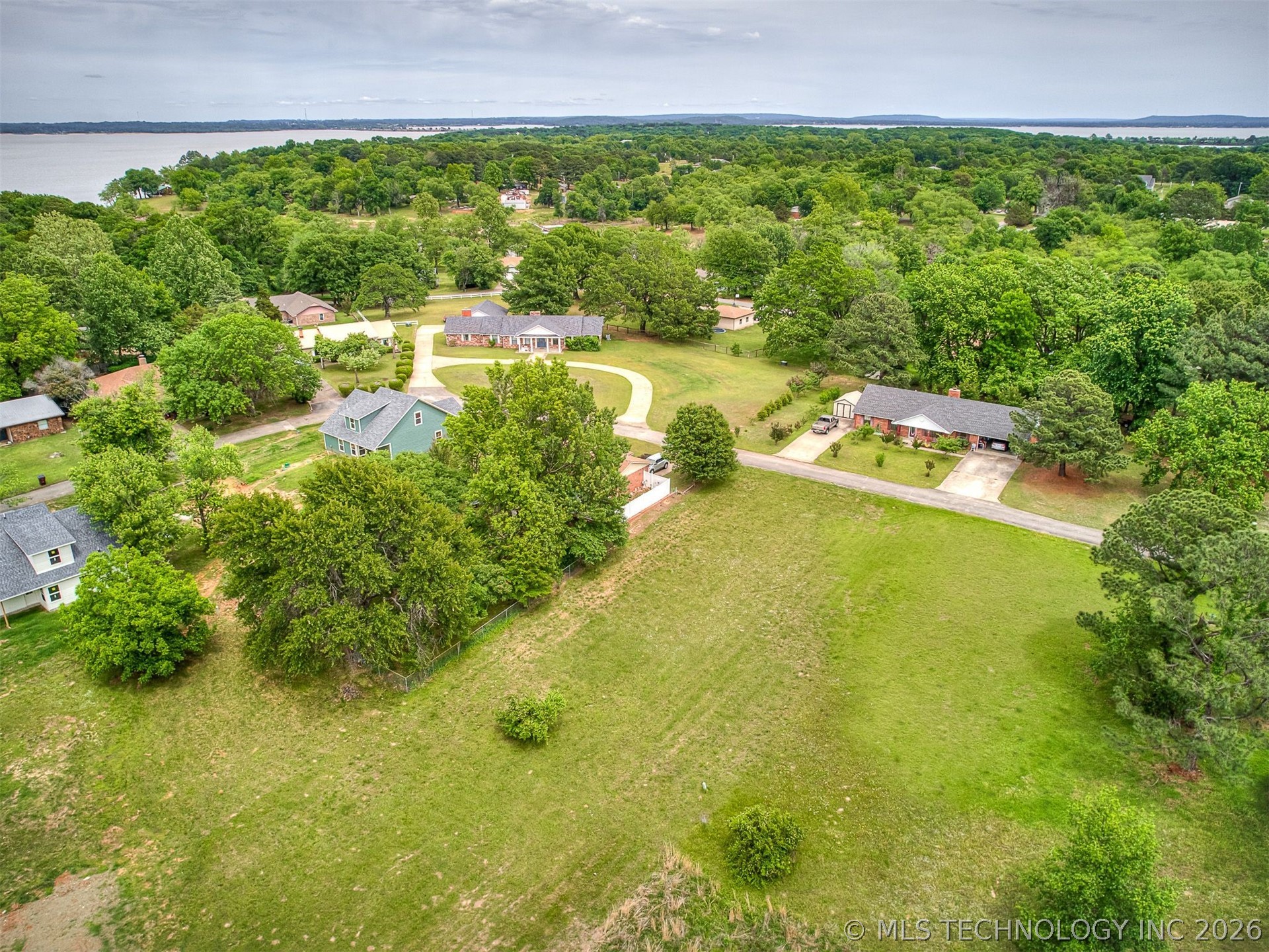 1749 Rockford Eufaula OK 74432