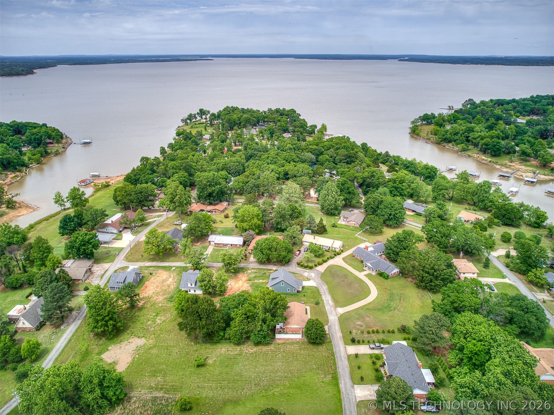 1749 Rockford Eufaula OK 74432