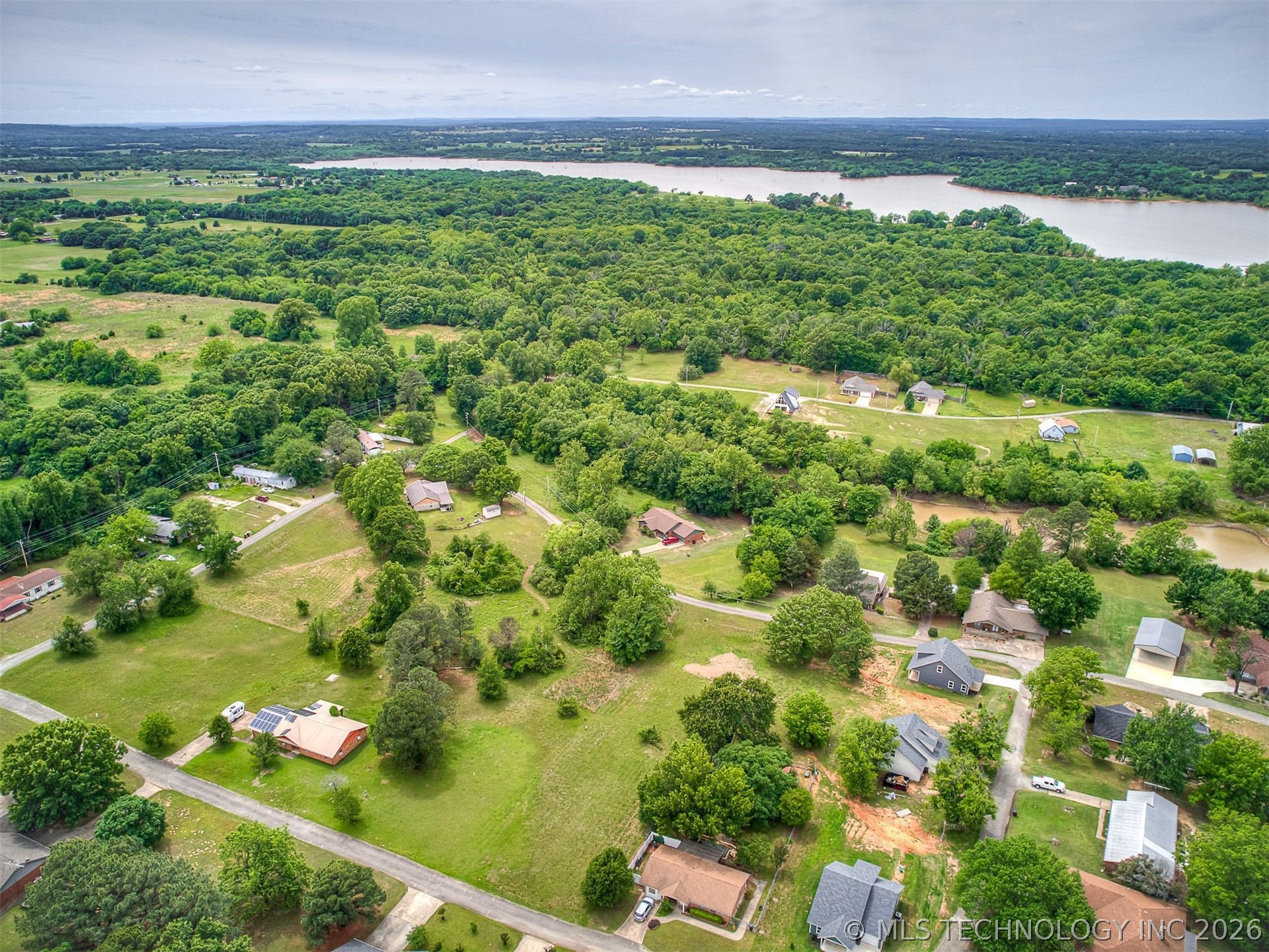 1749 Rockford Eufaula OK 74432