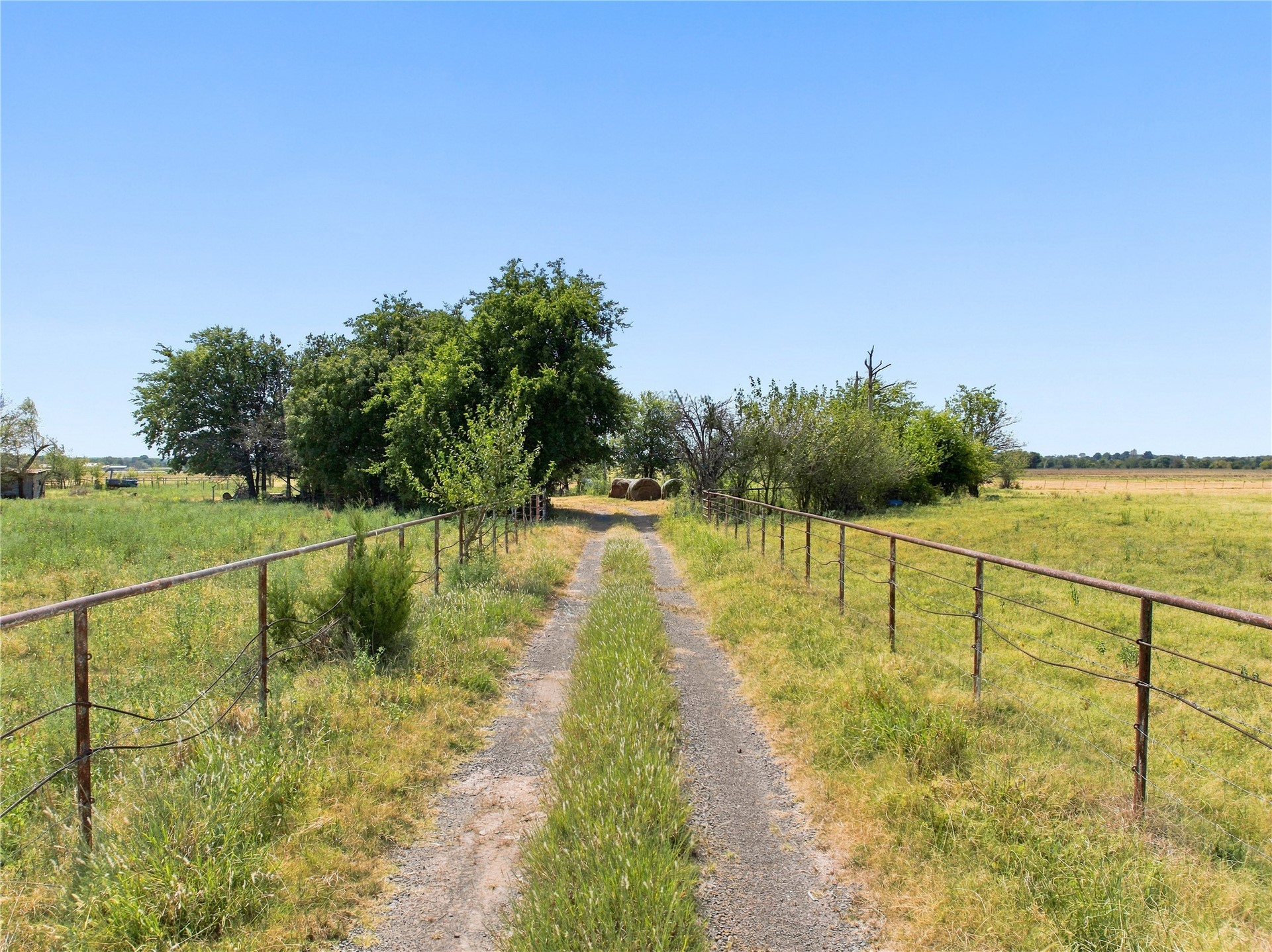 21720 Highway 62 Highway Morris OK 74445