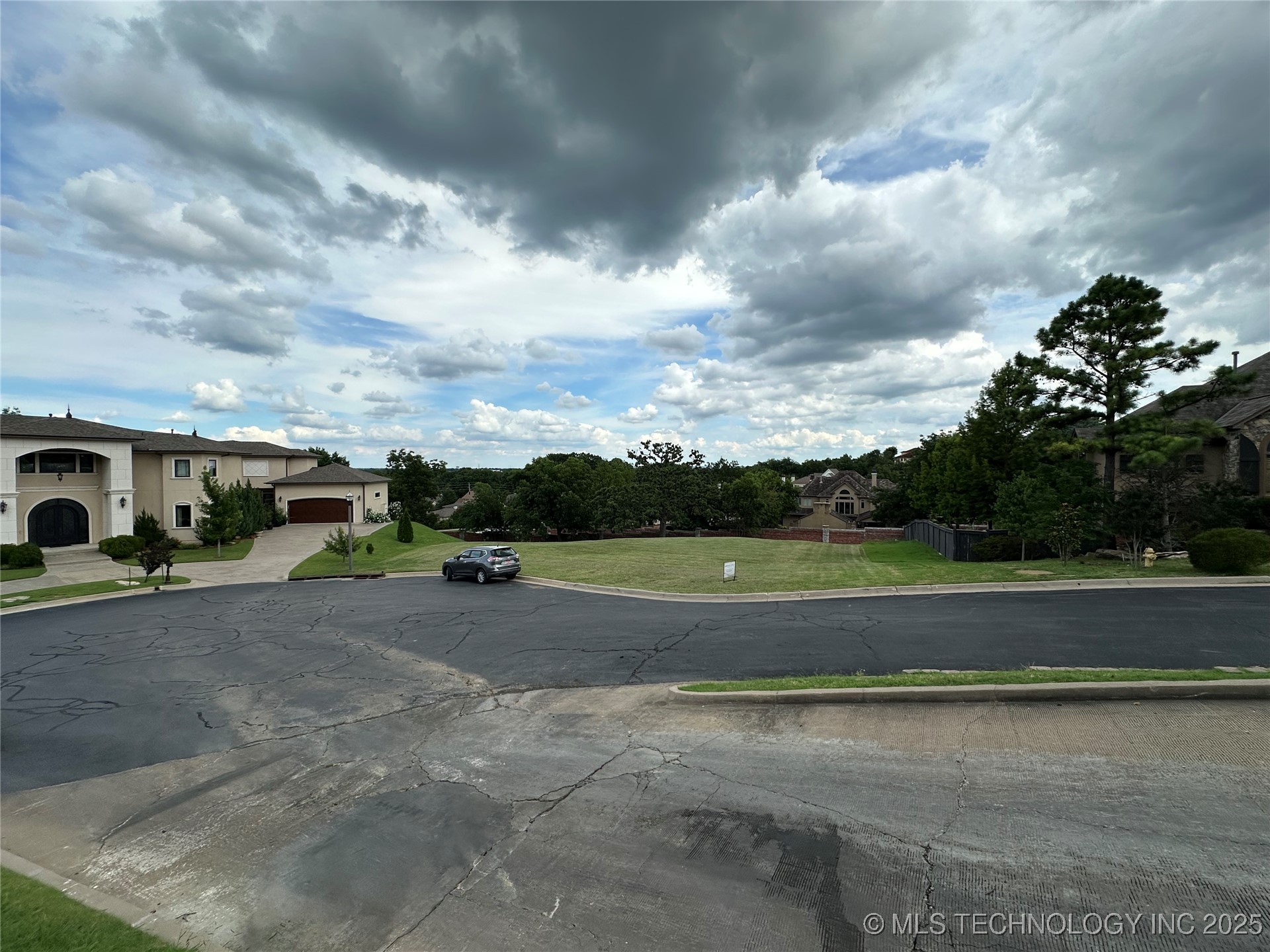 E 85th Court Tulsa OK 74137
