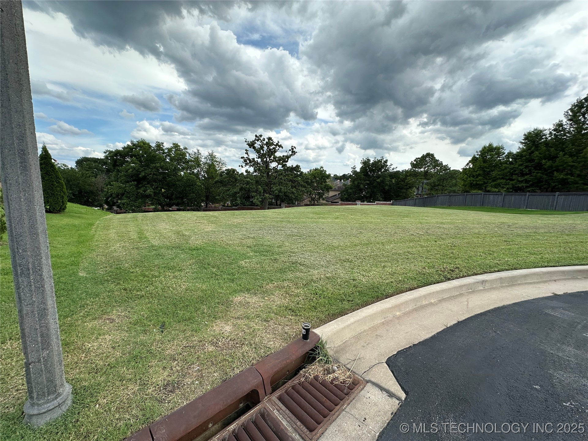 E 85th Court Tulsa OK 74137