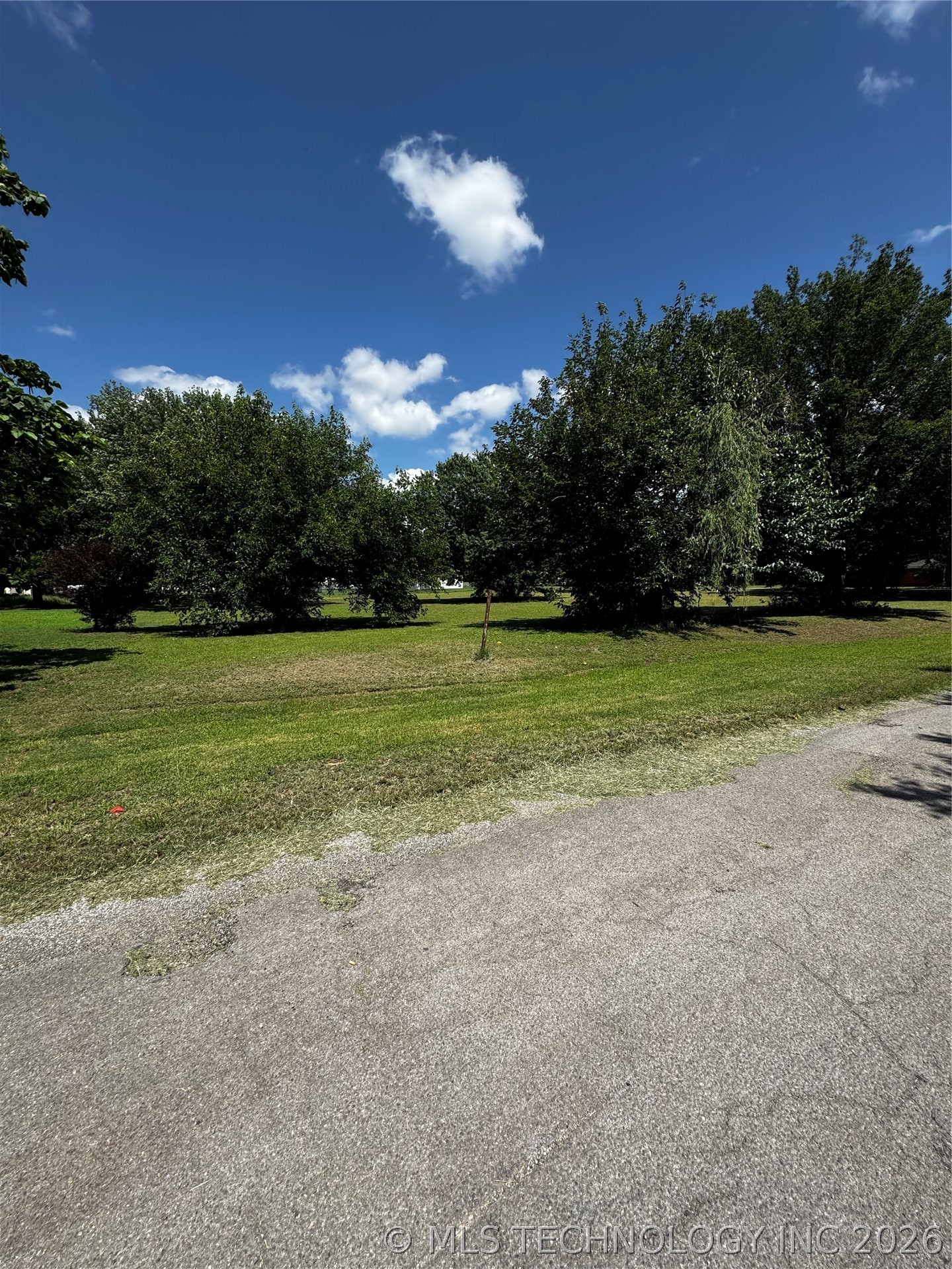 205 S E Davis OK 73030