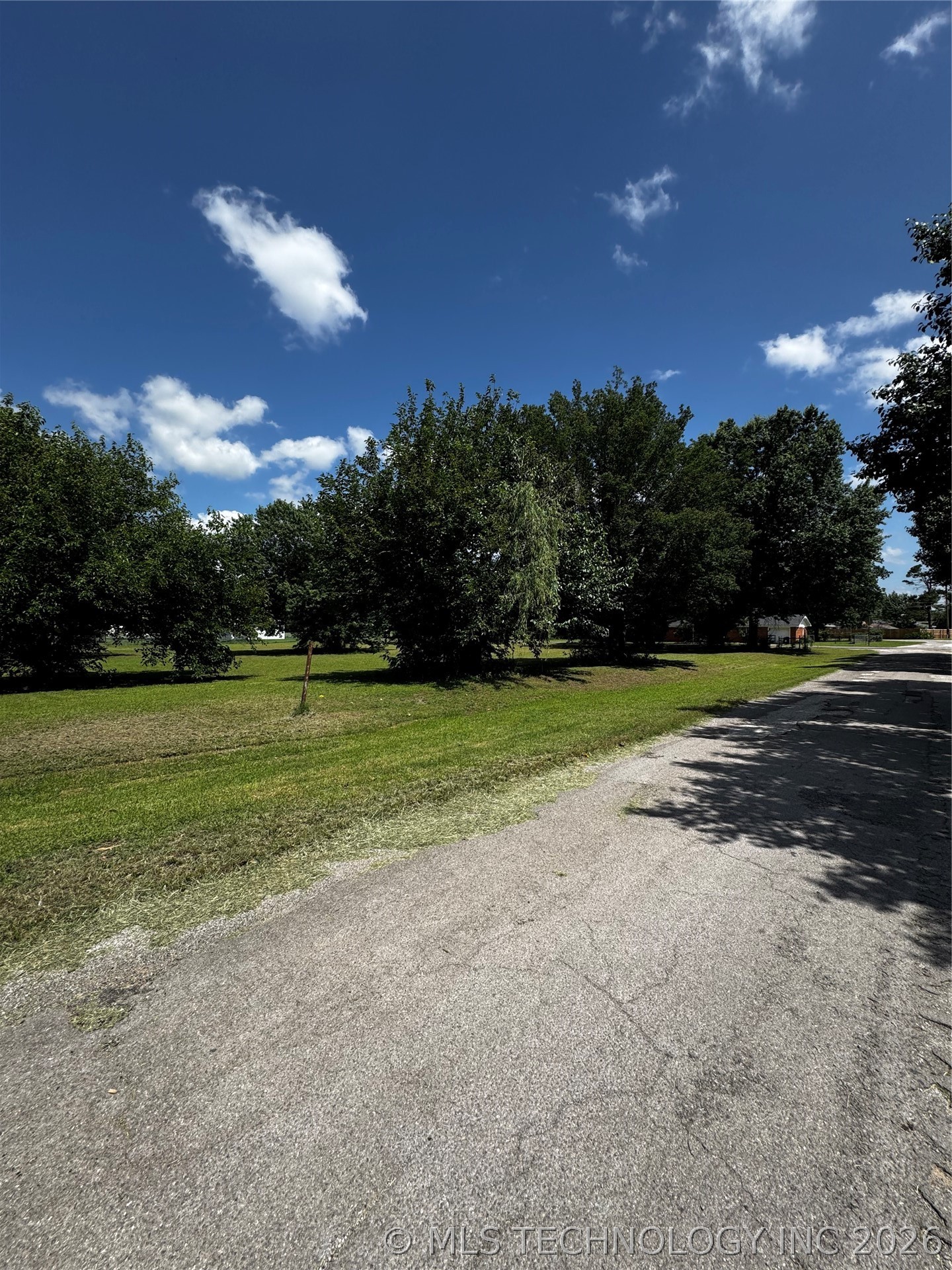 205 S E Davis OK 73030