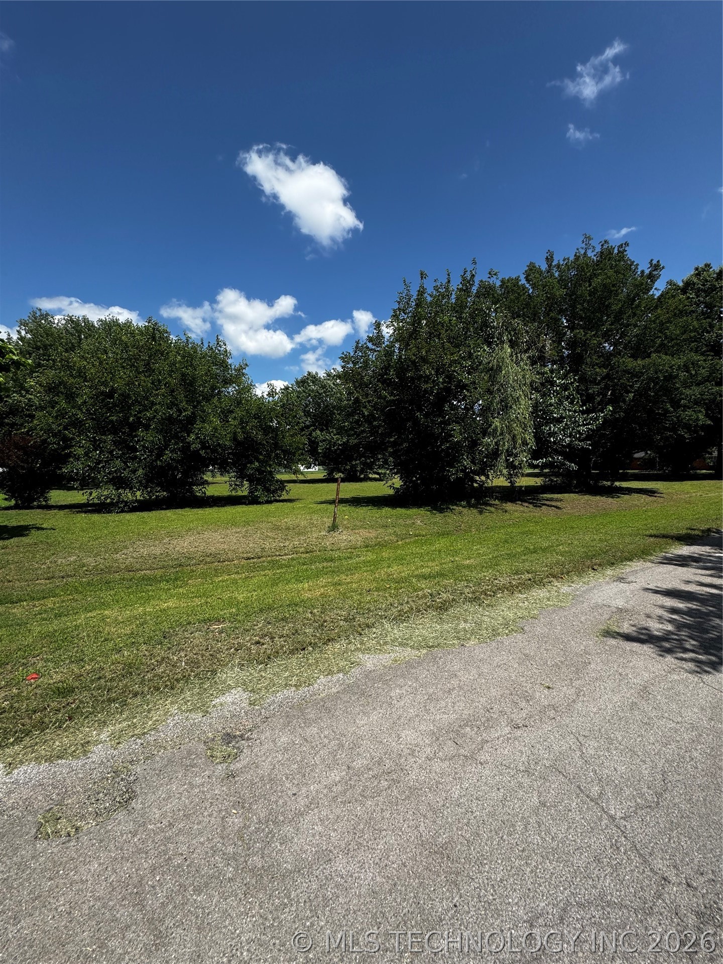 205 S E Davis OK 73030