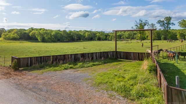 7885 E 590 Locust Grove OK 74352