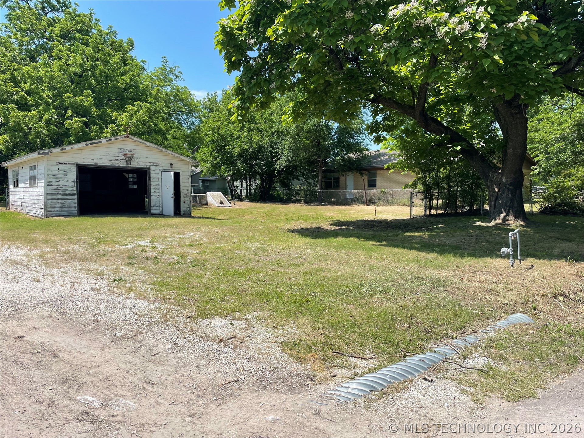 325 N Bluff Street Ada OK 74820
