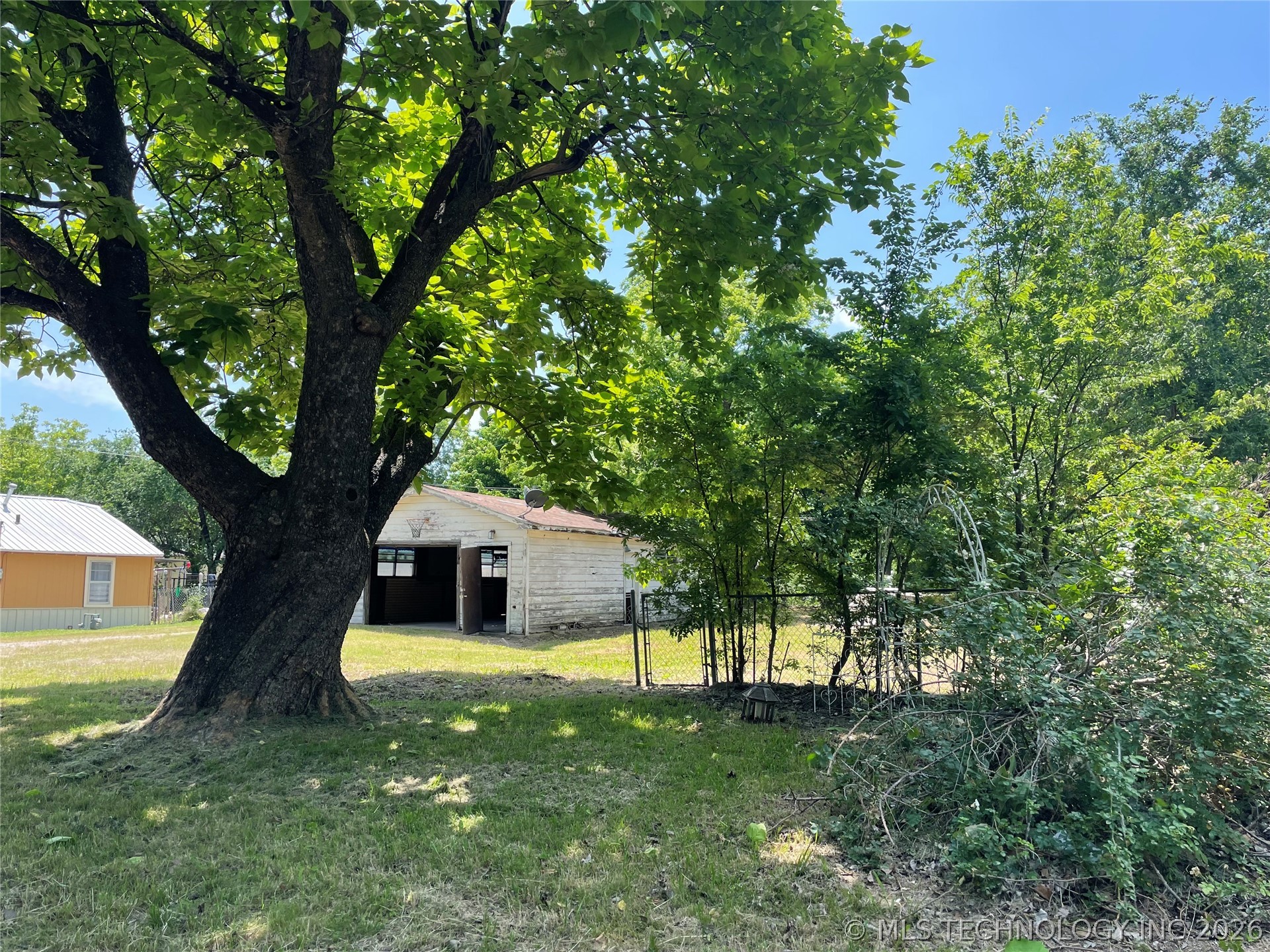 325 N Bluff Street Ada OK 74820