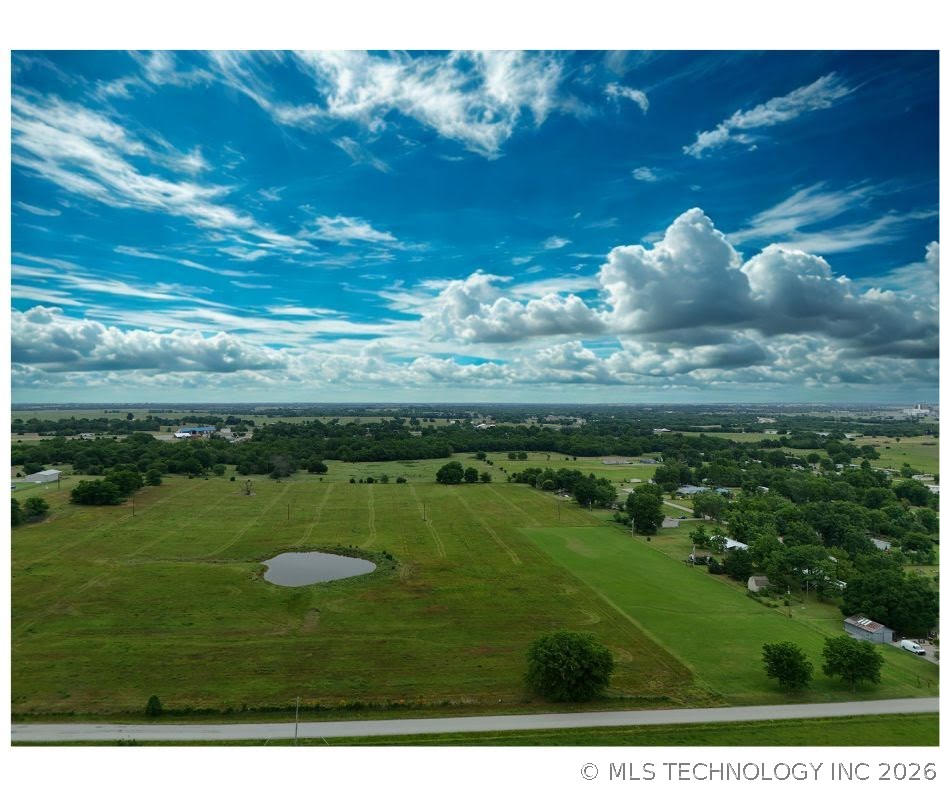 7 E 420 Road Oologah OK 74053