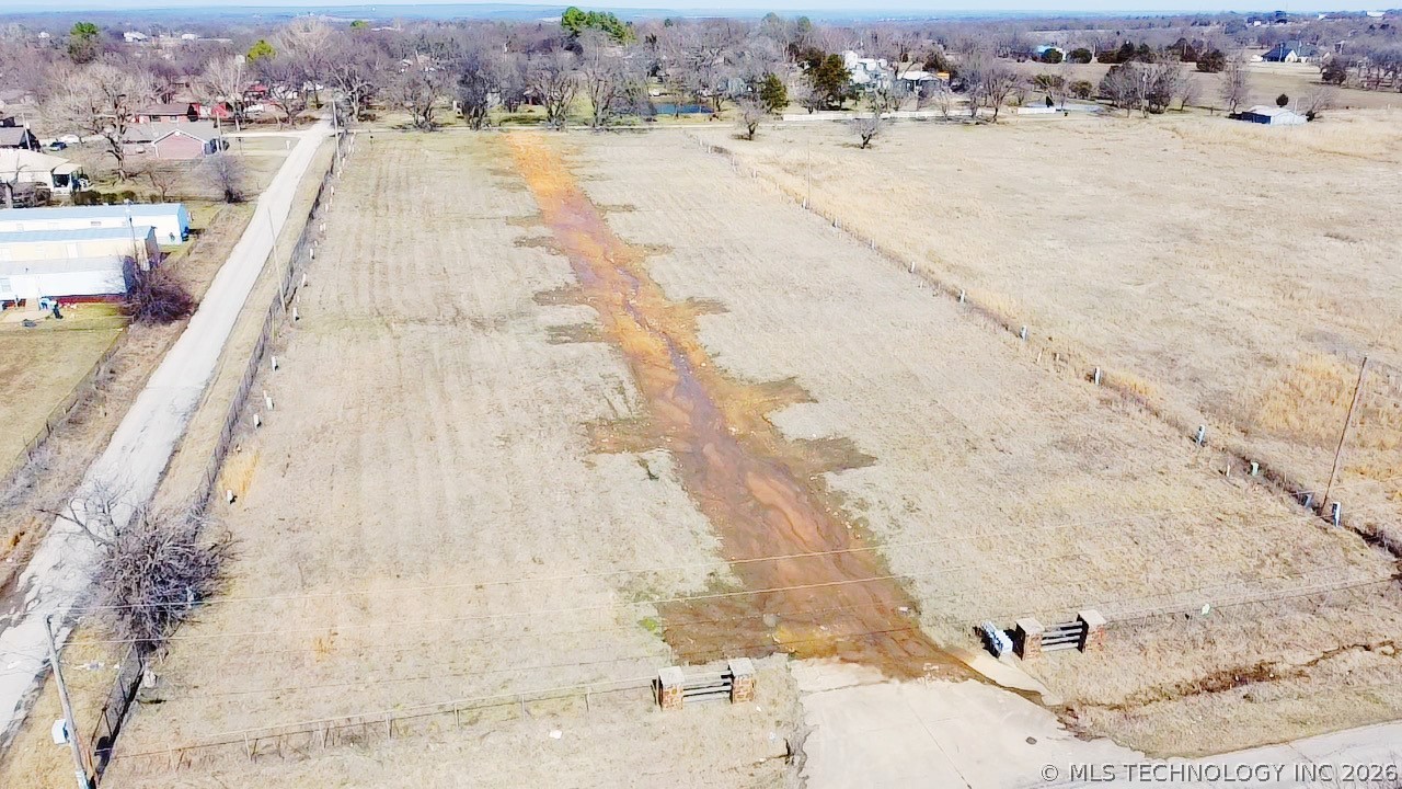 439 Maiden Lane Henryetta OK 74437