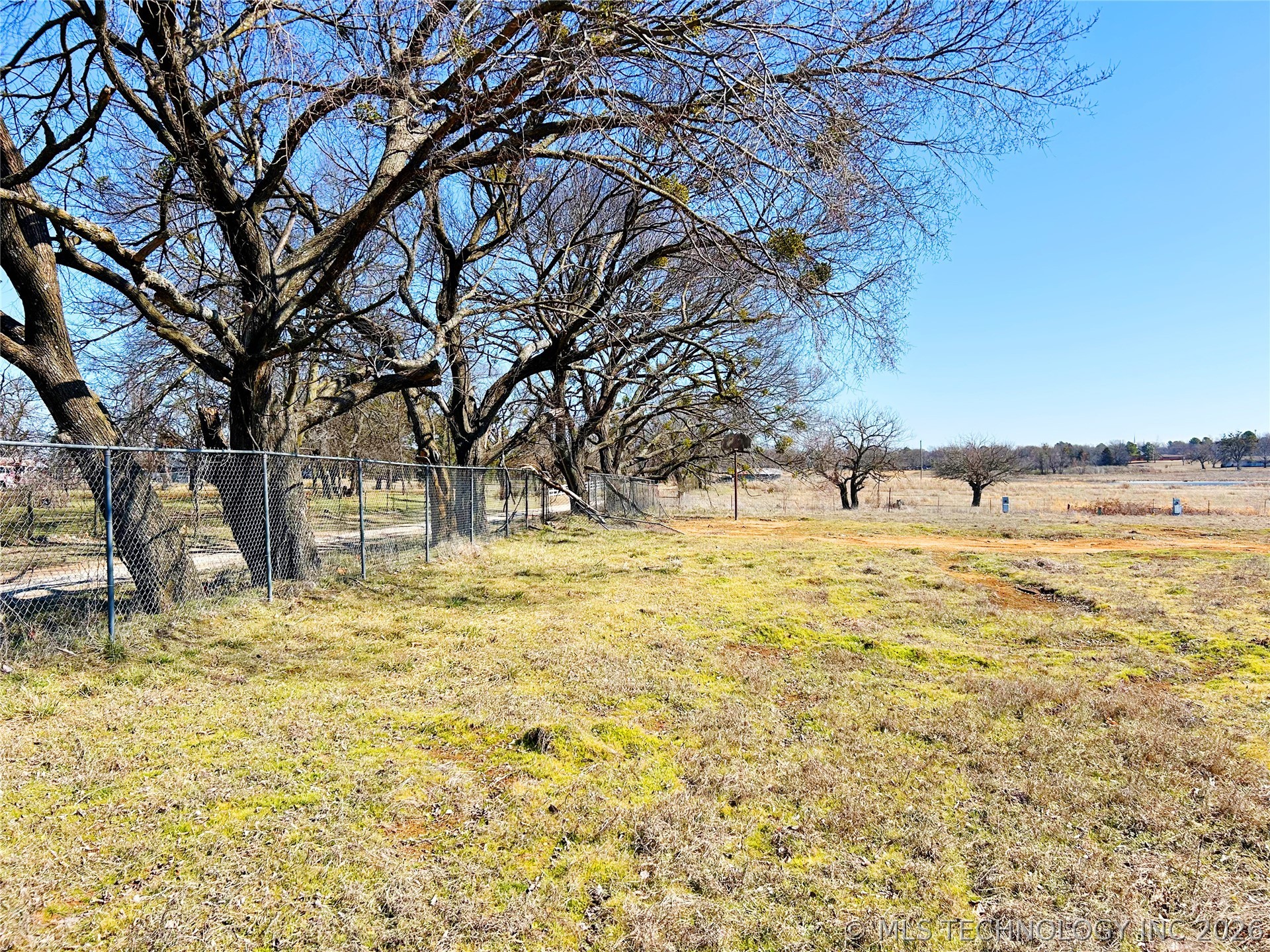 439 Maiden Lane Henryetta OK 74437