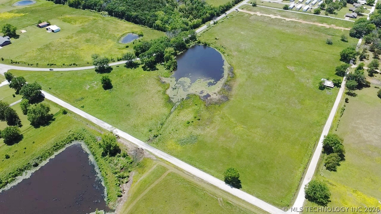439 Maiden Lane Henryetta OK 74437