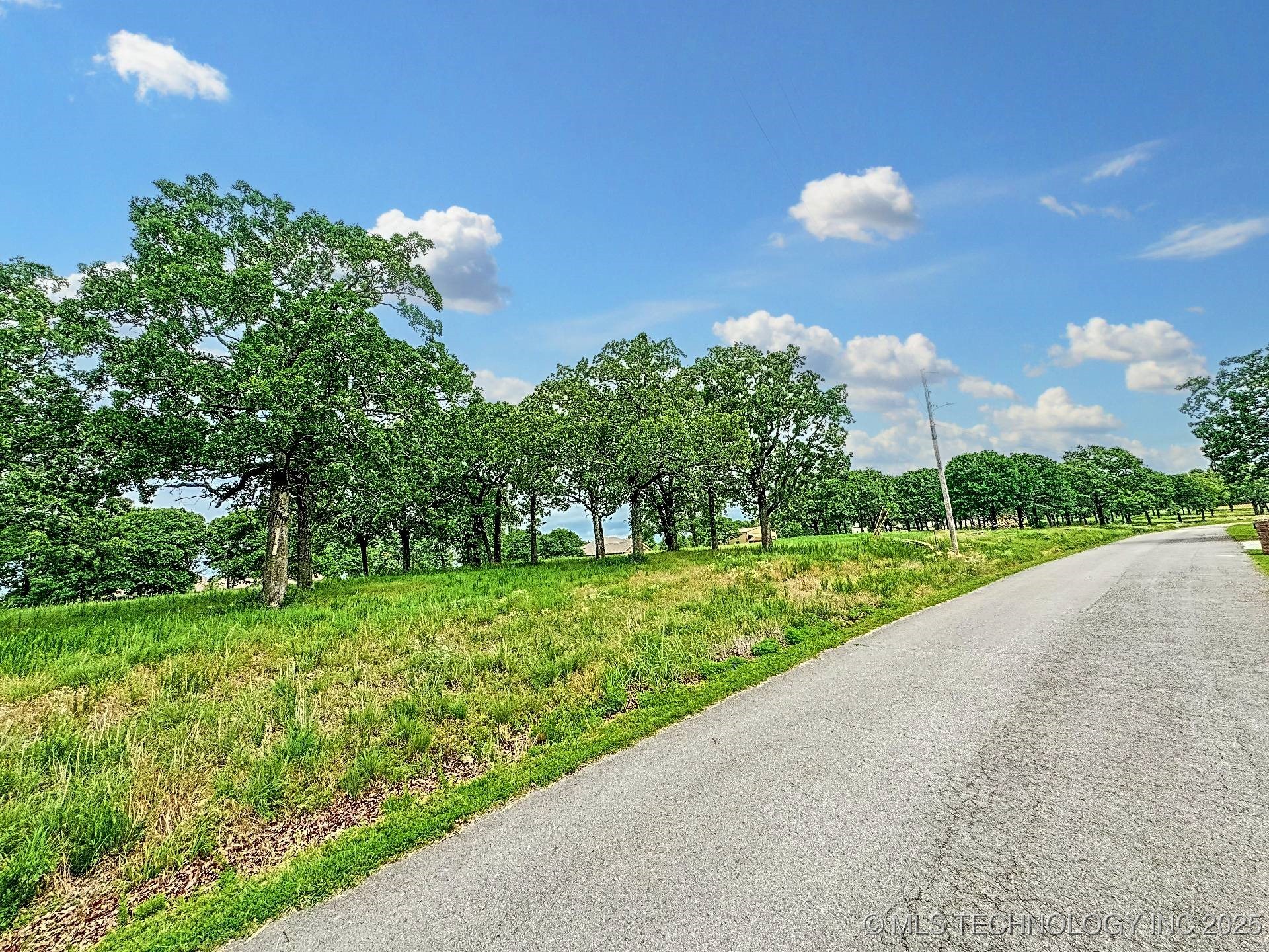 19061 E Wilderness Road Cookson OK 74427