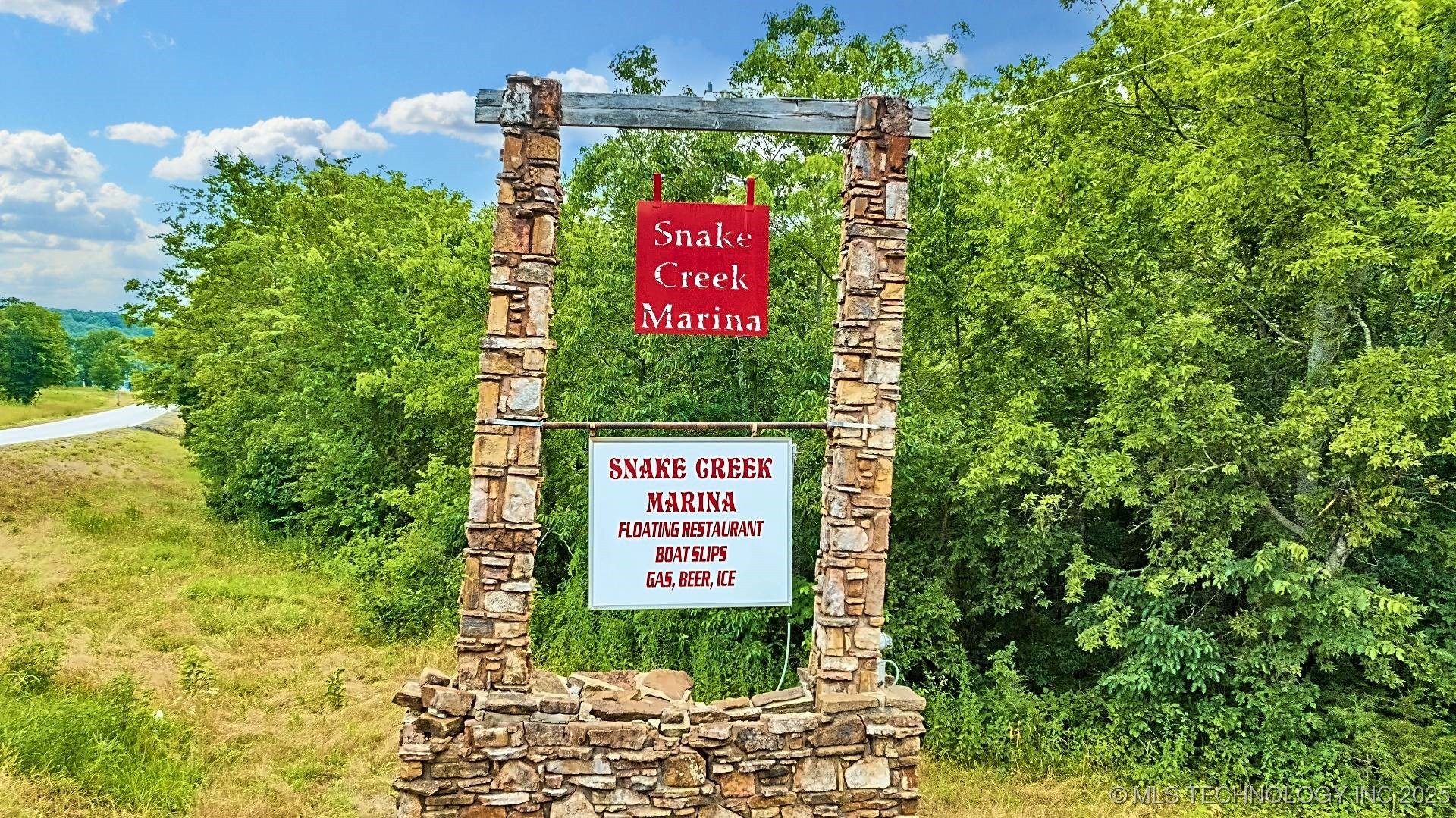 19061 E Wilderness Road Cookson OK 74427
