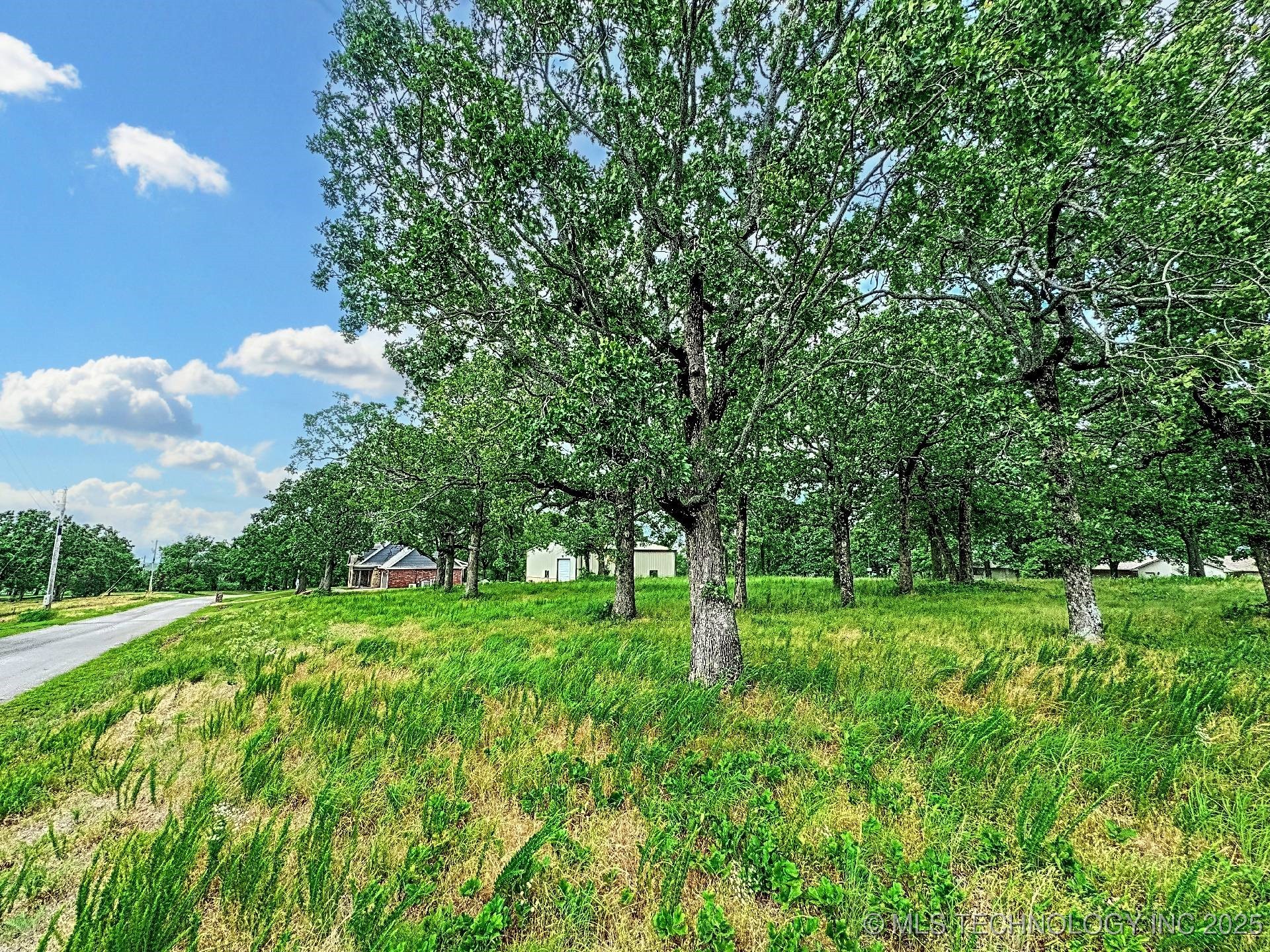 19061 E Wilderness Road Cookson OK 74427