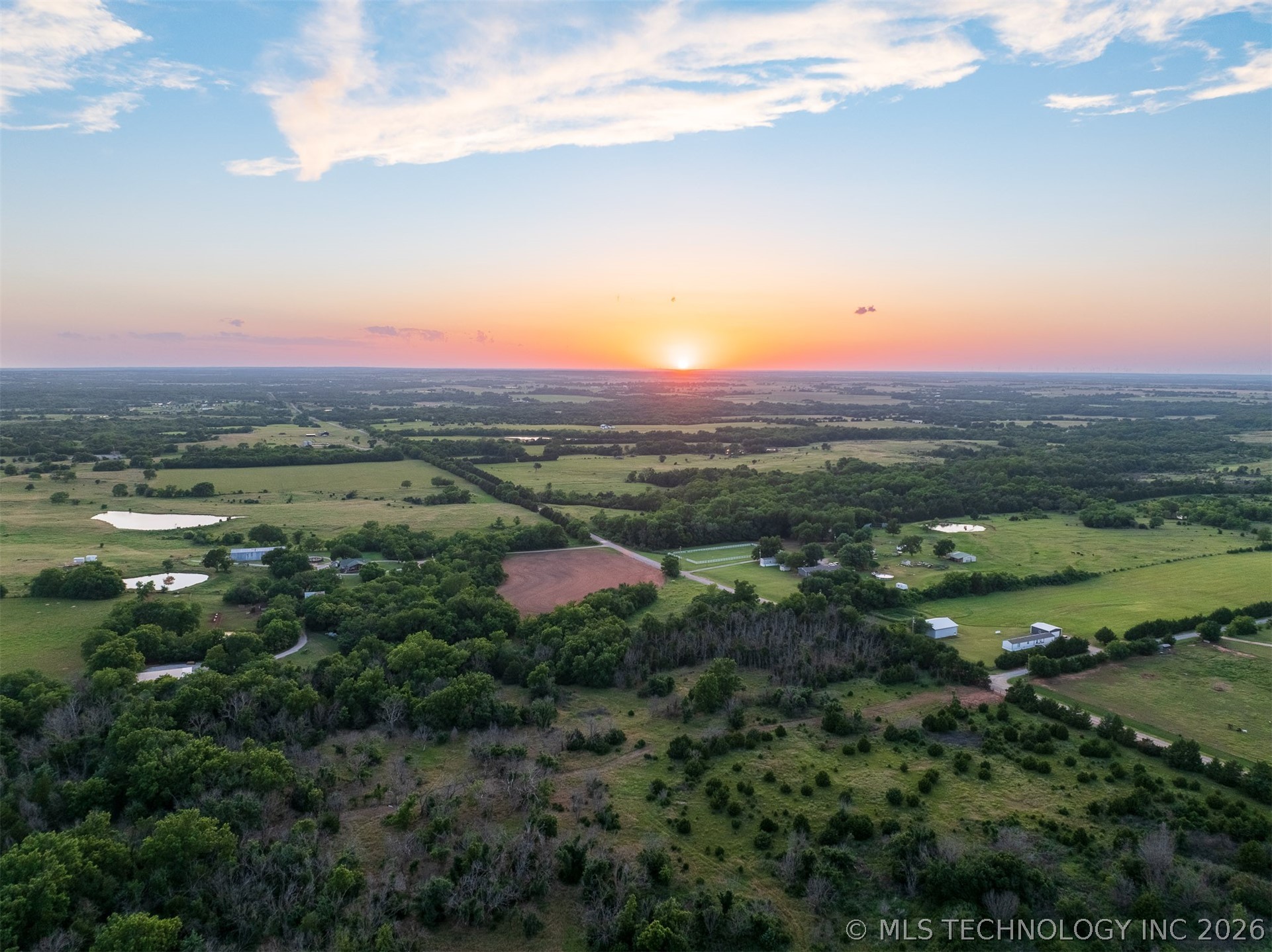 2 E Lone Chimney Road Glencoe OK 74032