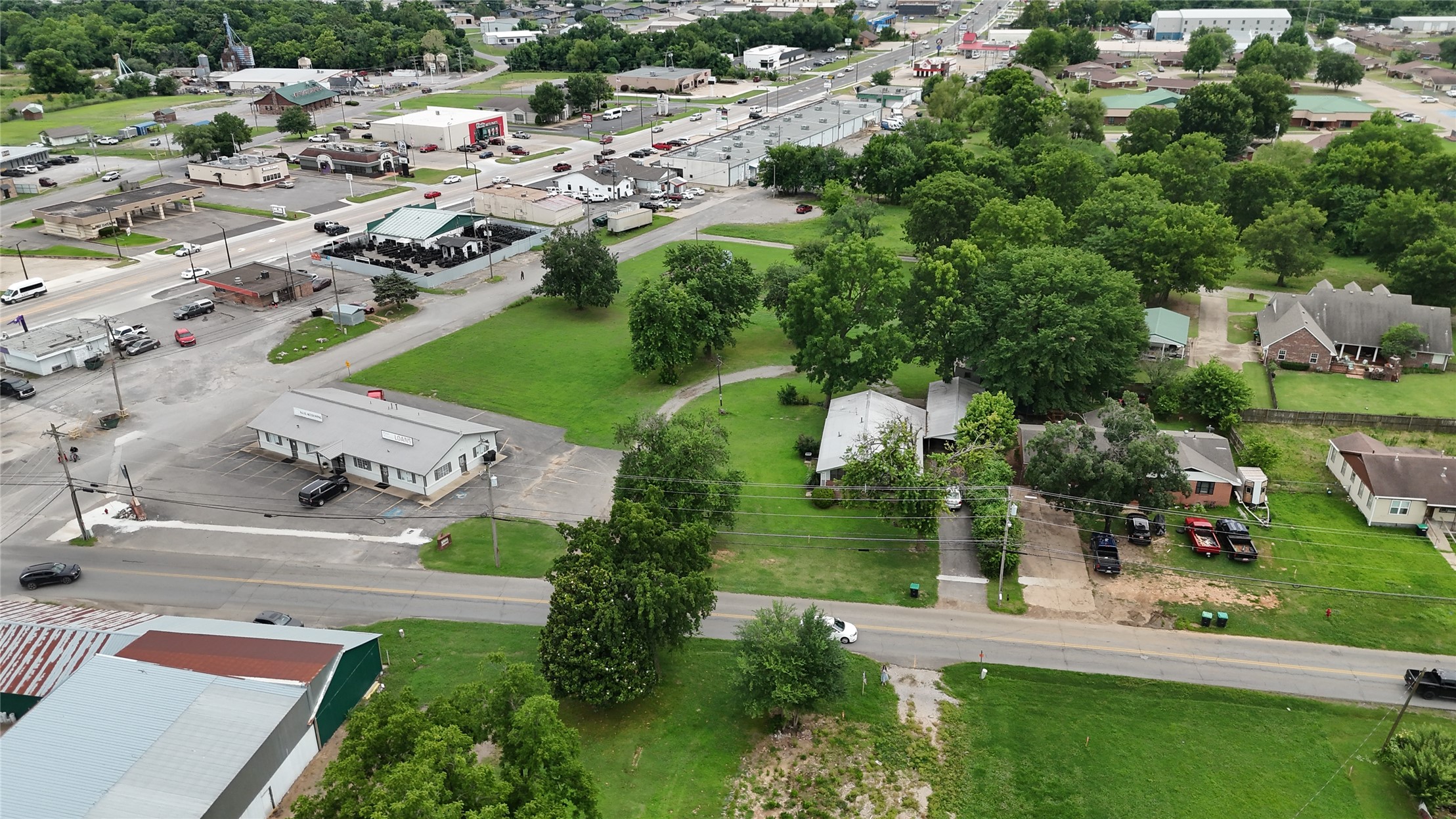 206 W 4th Street Tahlequah OK 74464