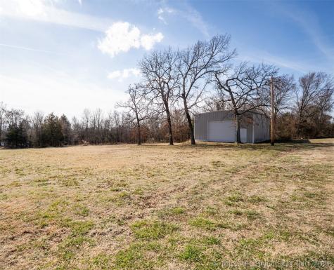 380 E 437 Road Spavinaw OK 74366