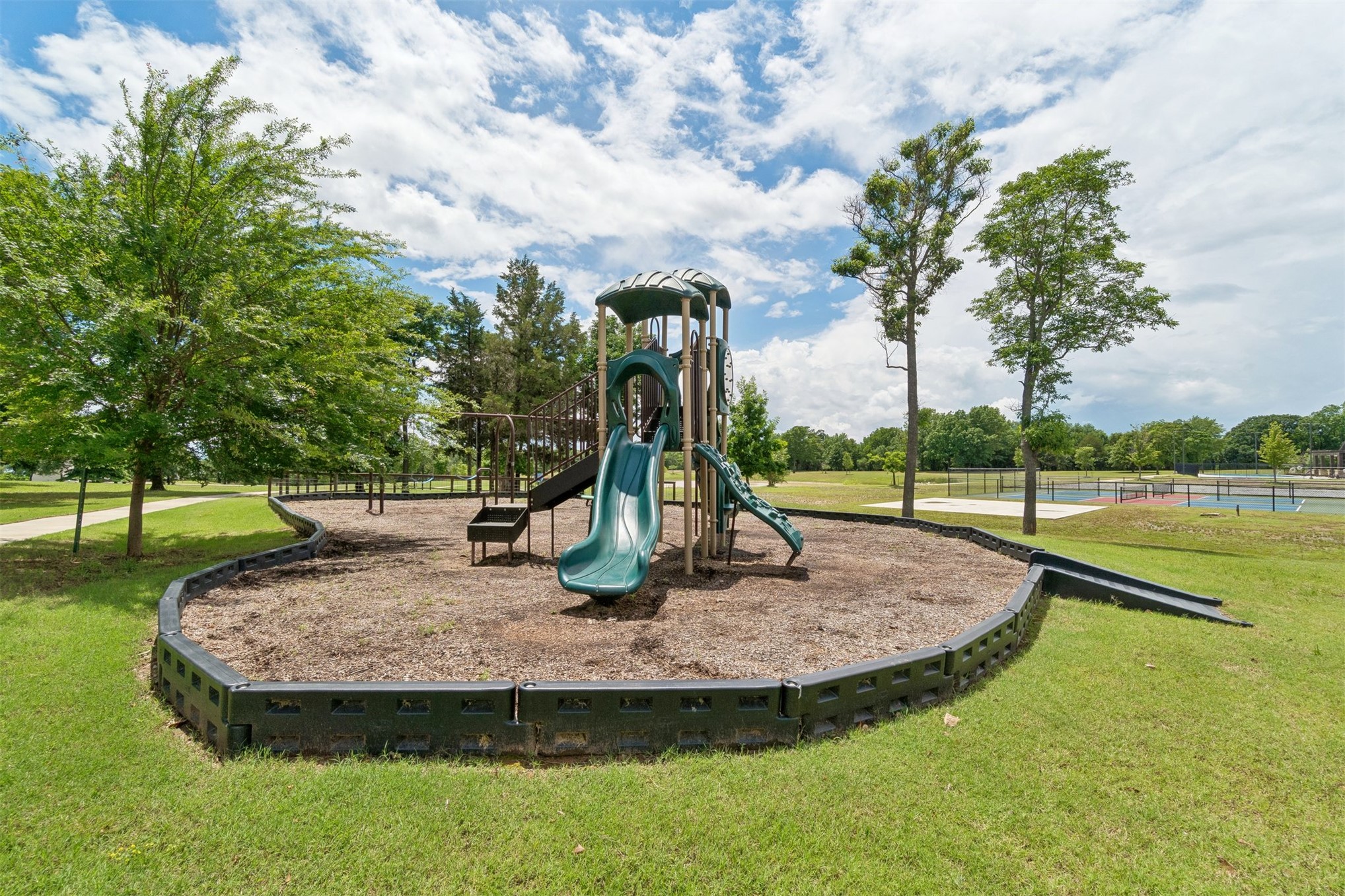 187 Patriot Pointe Eufaula OK 74432