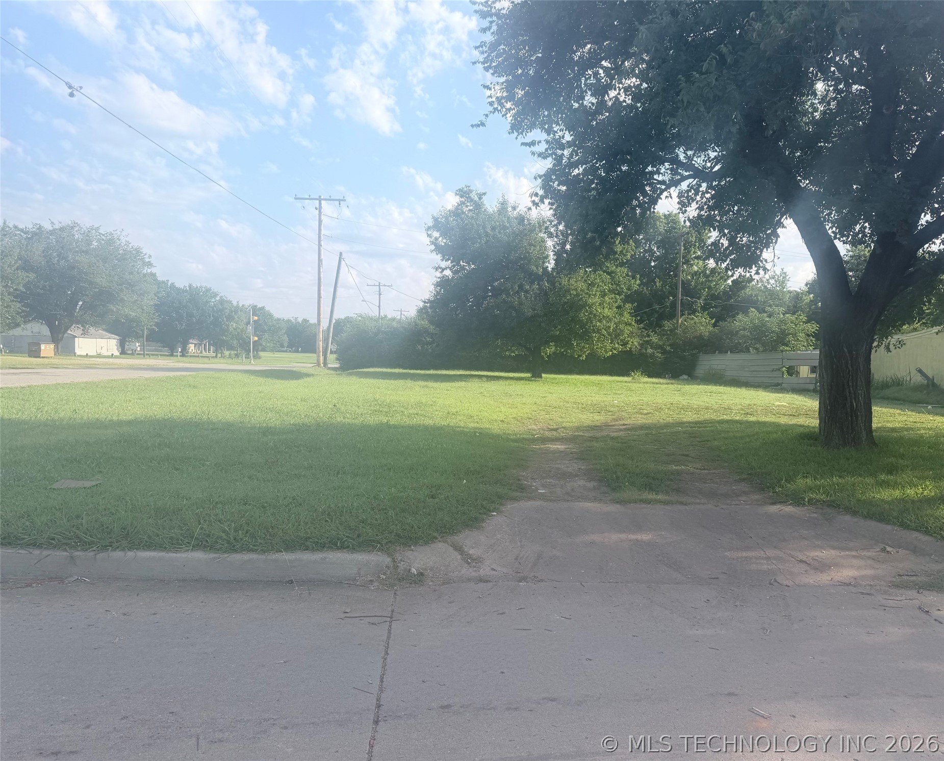 2805 E 41st Place N Tulsa OK 74110