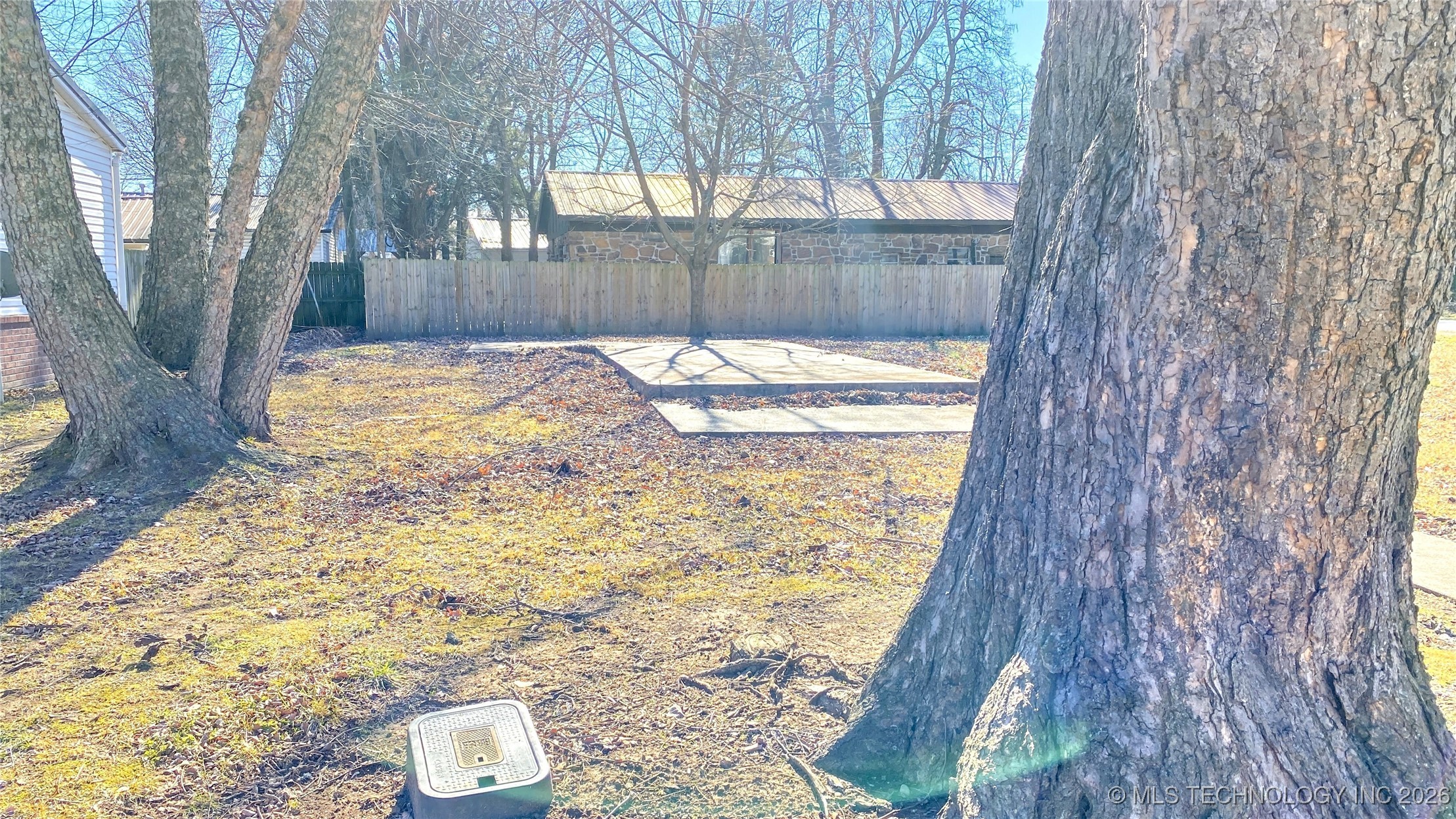 320 W Maple Street Stilwell OK 74960
