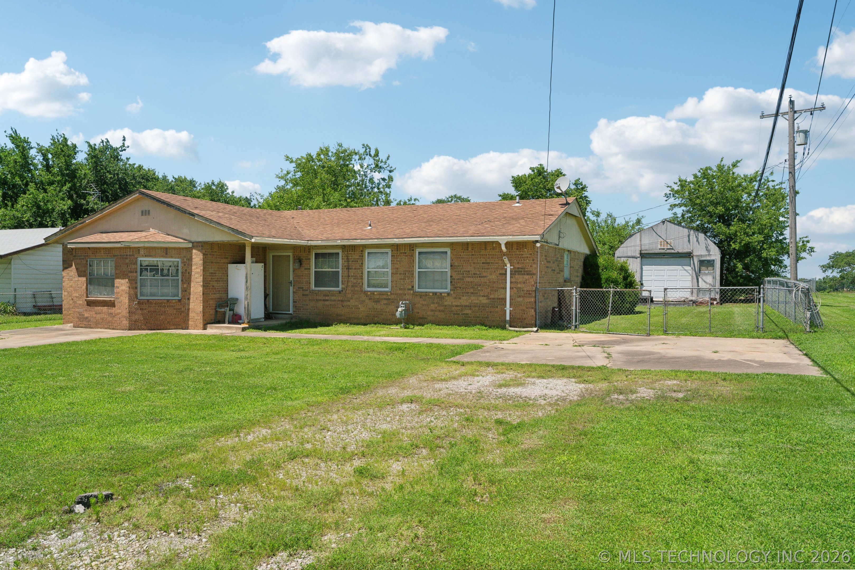 220 E Center Street S Collinsville OK 74021