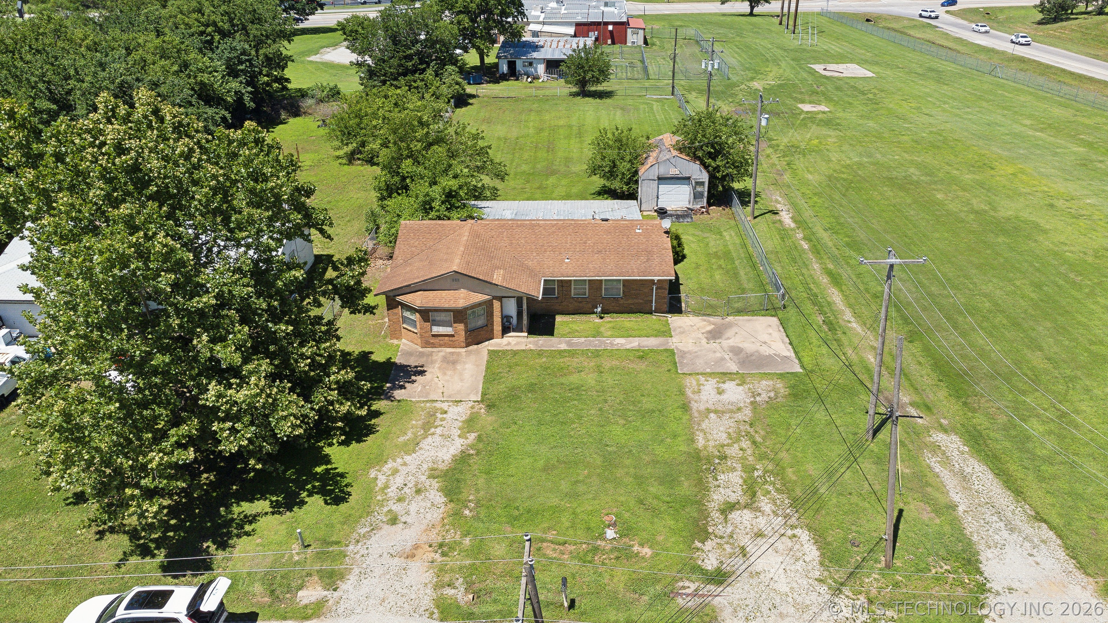 220 E Center Street S Collinsville OK 74021