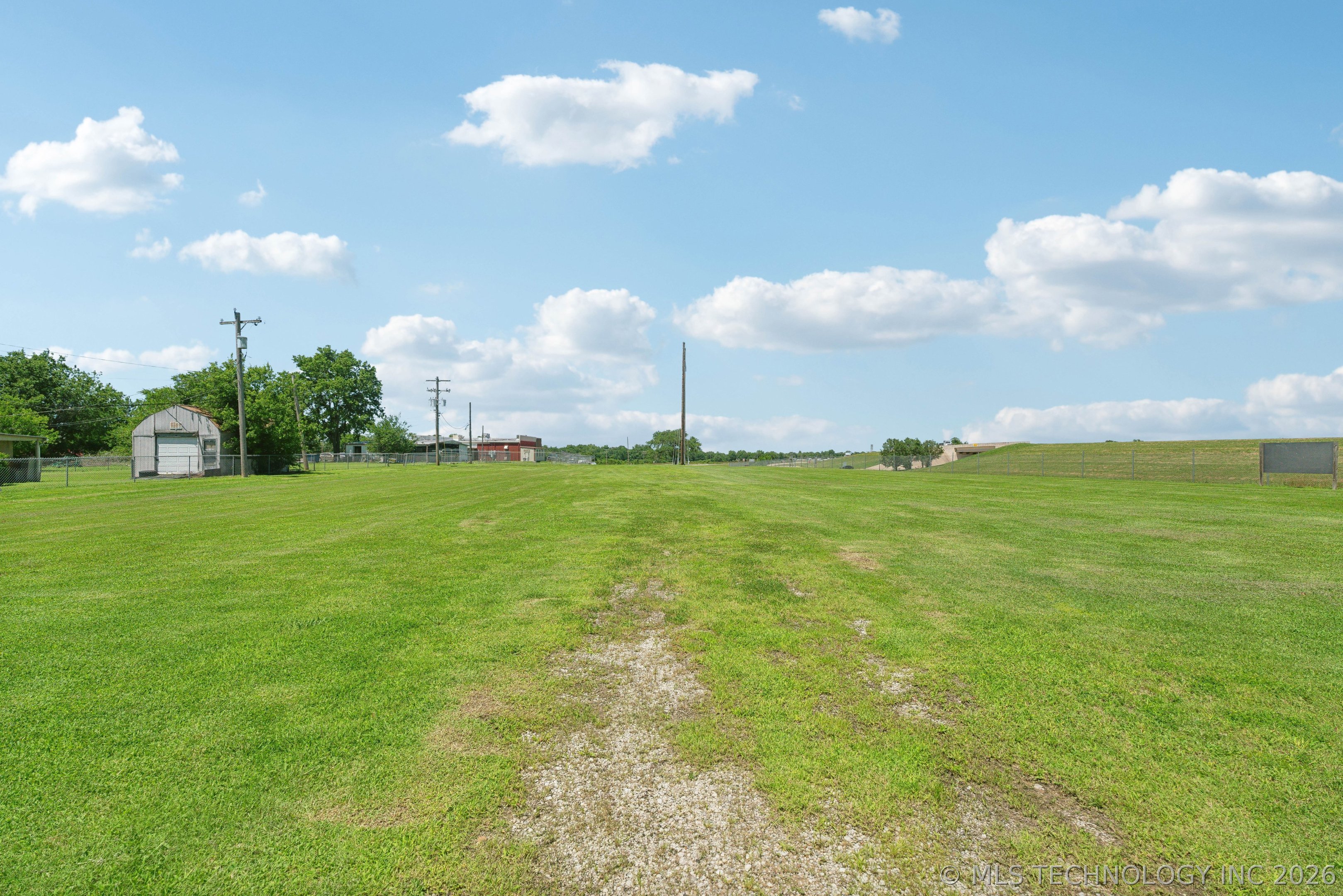 220 E Center Street S Collinsville OK 74021