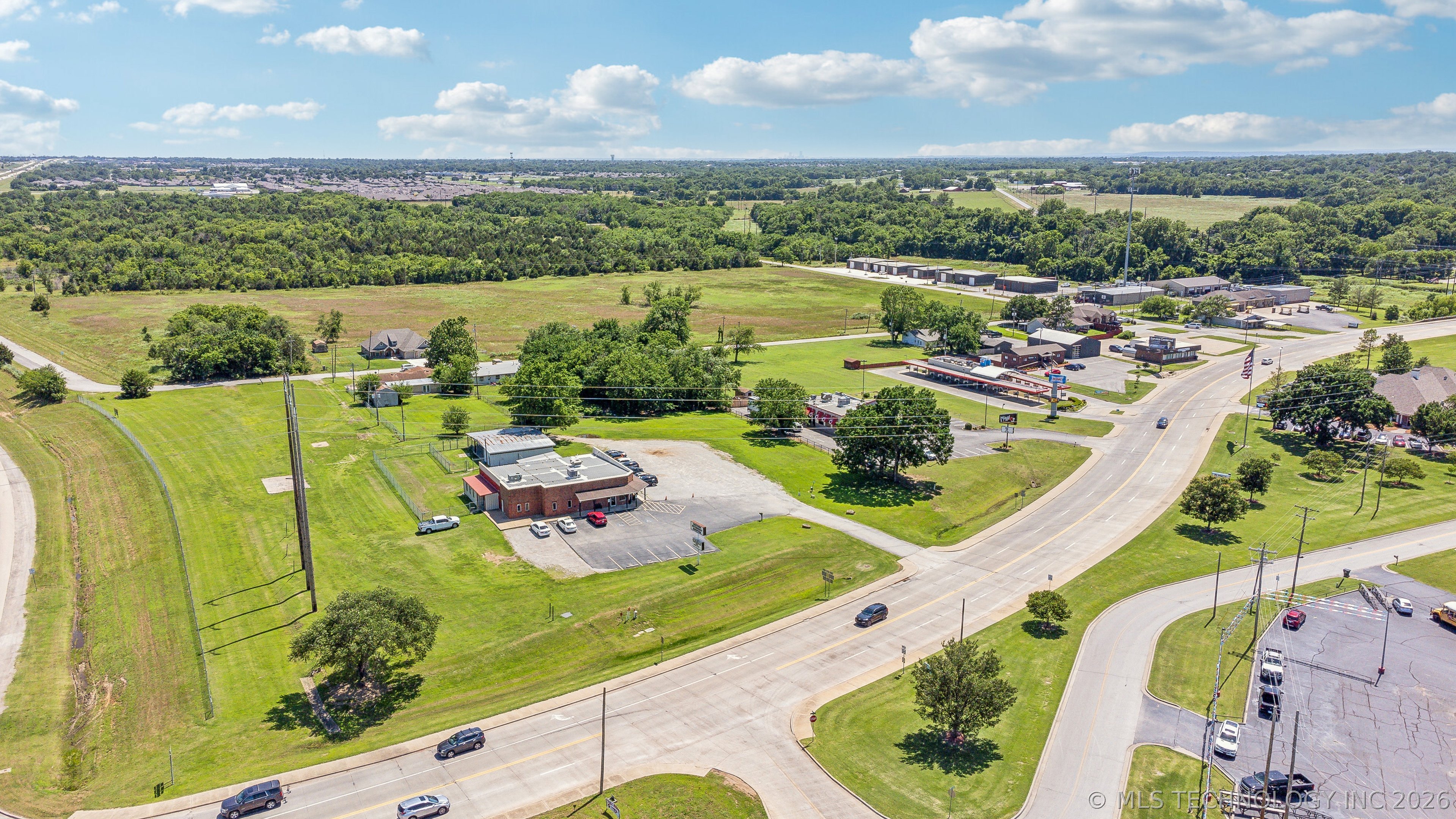 220 E Center Street S Collinsville OK 74021