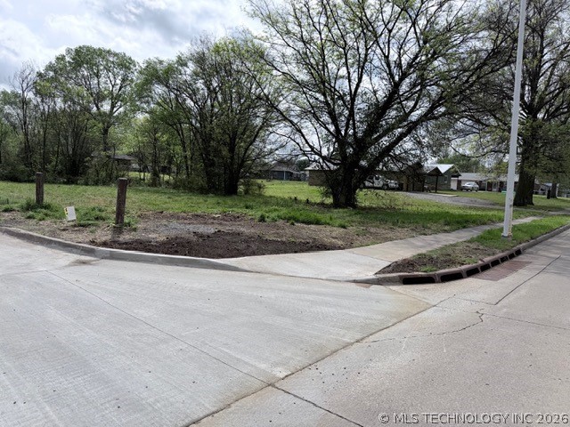 101 S Elliott Street Pryor OK 74361