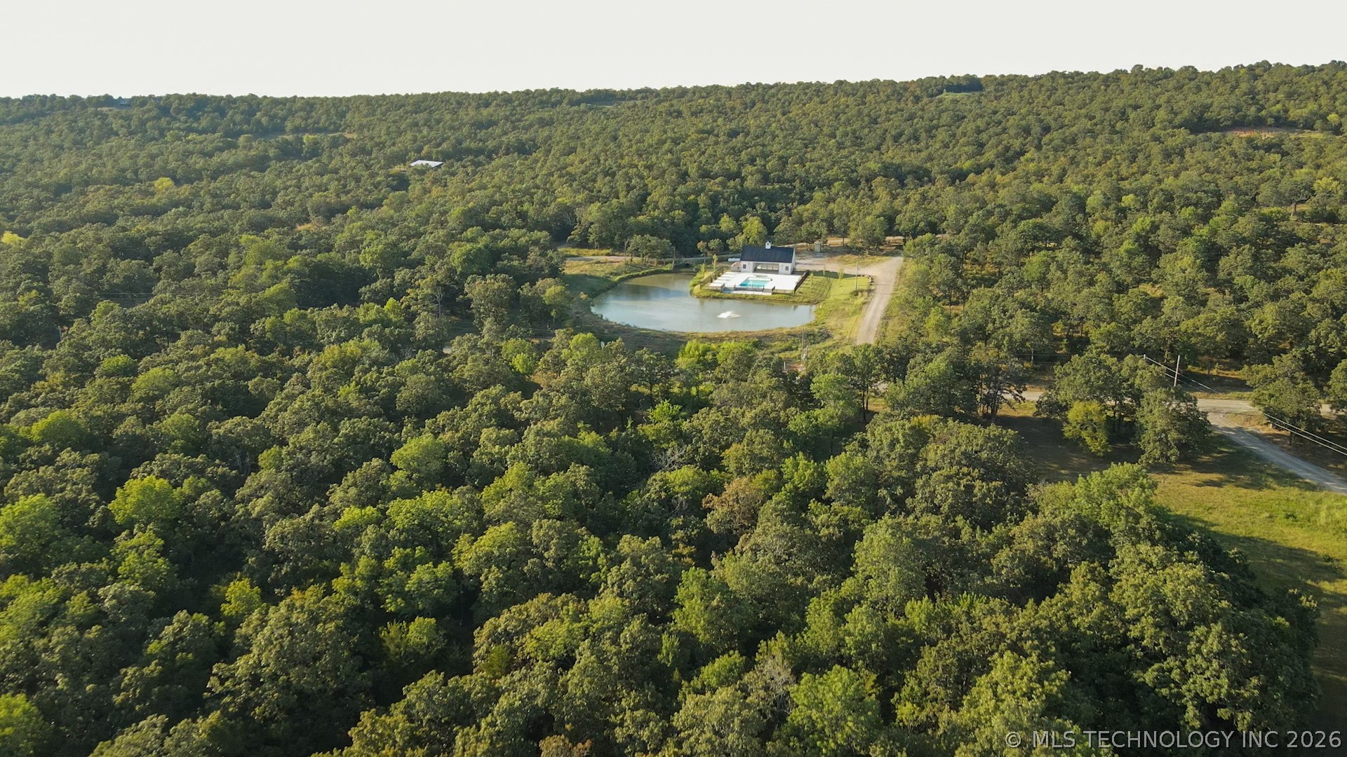 23 Falcon Tree Loop Eufaula OK 74432